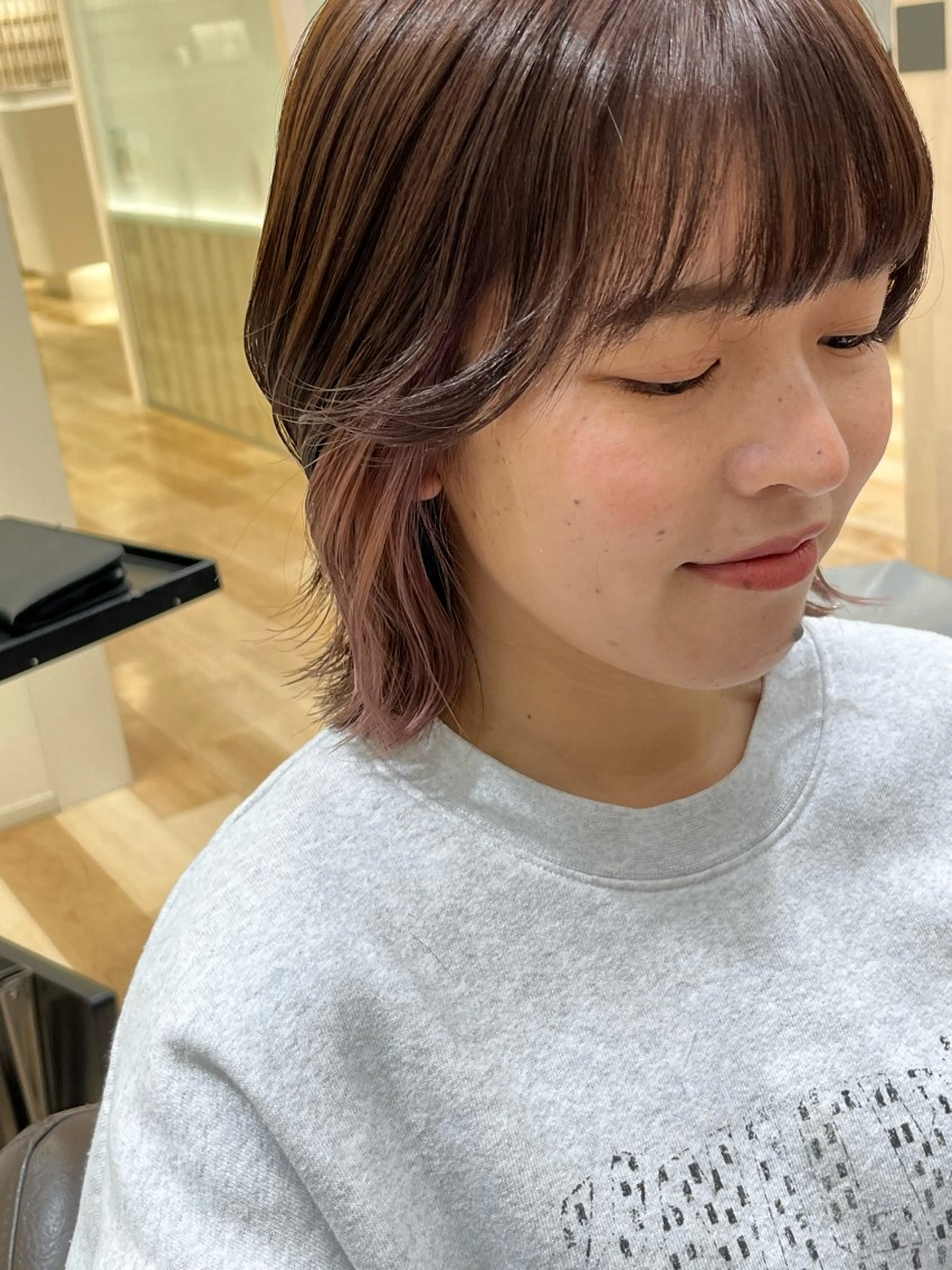 カラー ラベンダーカラー ピンクカラー ピンクラベンダー ふんわりレイヤー /Lobec 田代のヘアスタイル