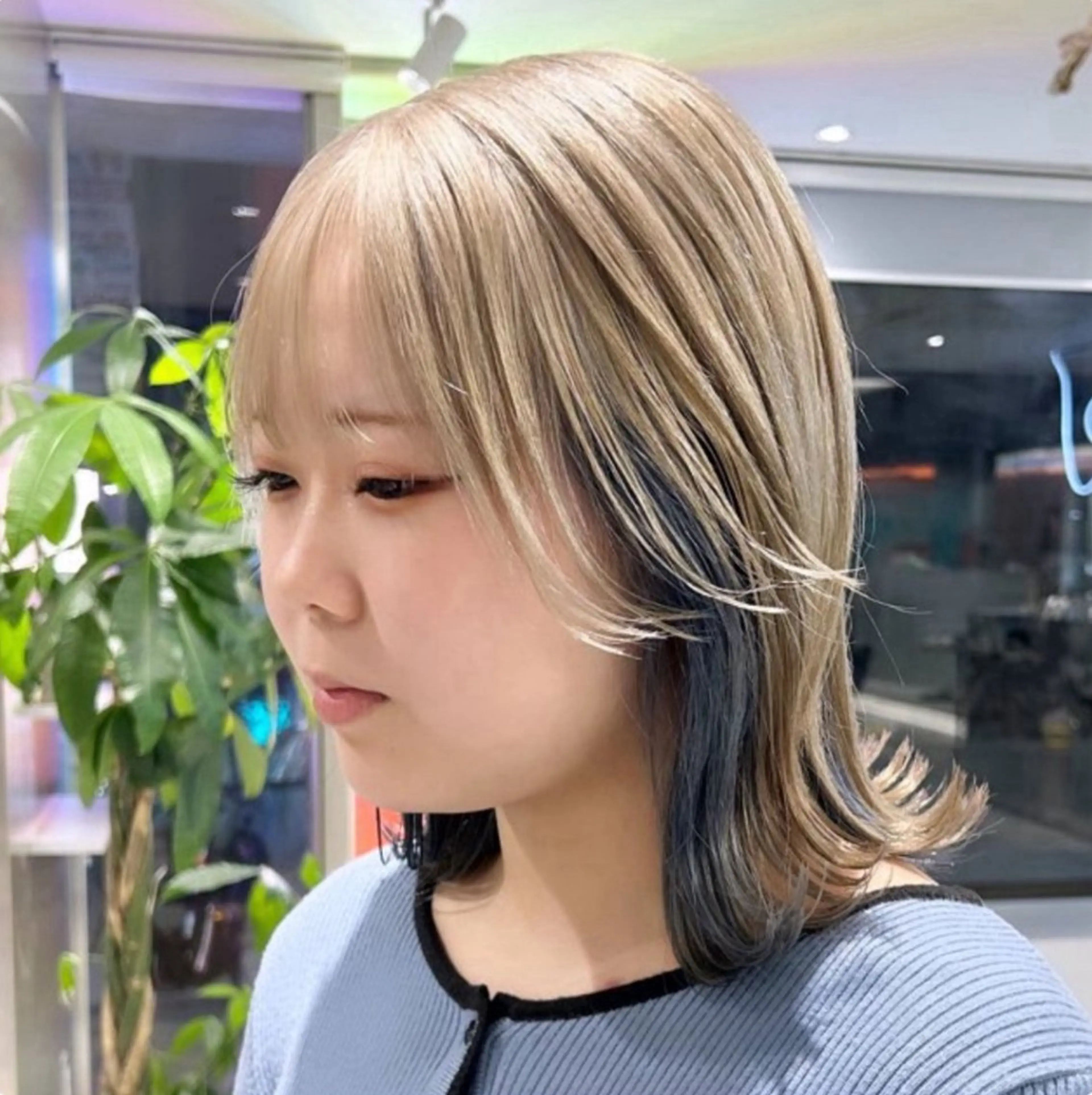 ミディアム カラー ブリーチ ケアブリーチ 透明感カラー ハイトーンカラー イルミナカラー ヘアカラー トリートメント メンズ/ボブ/パーマ /くるみのマツエク・マツパデザイン