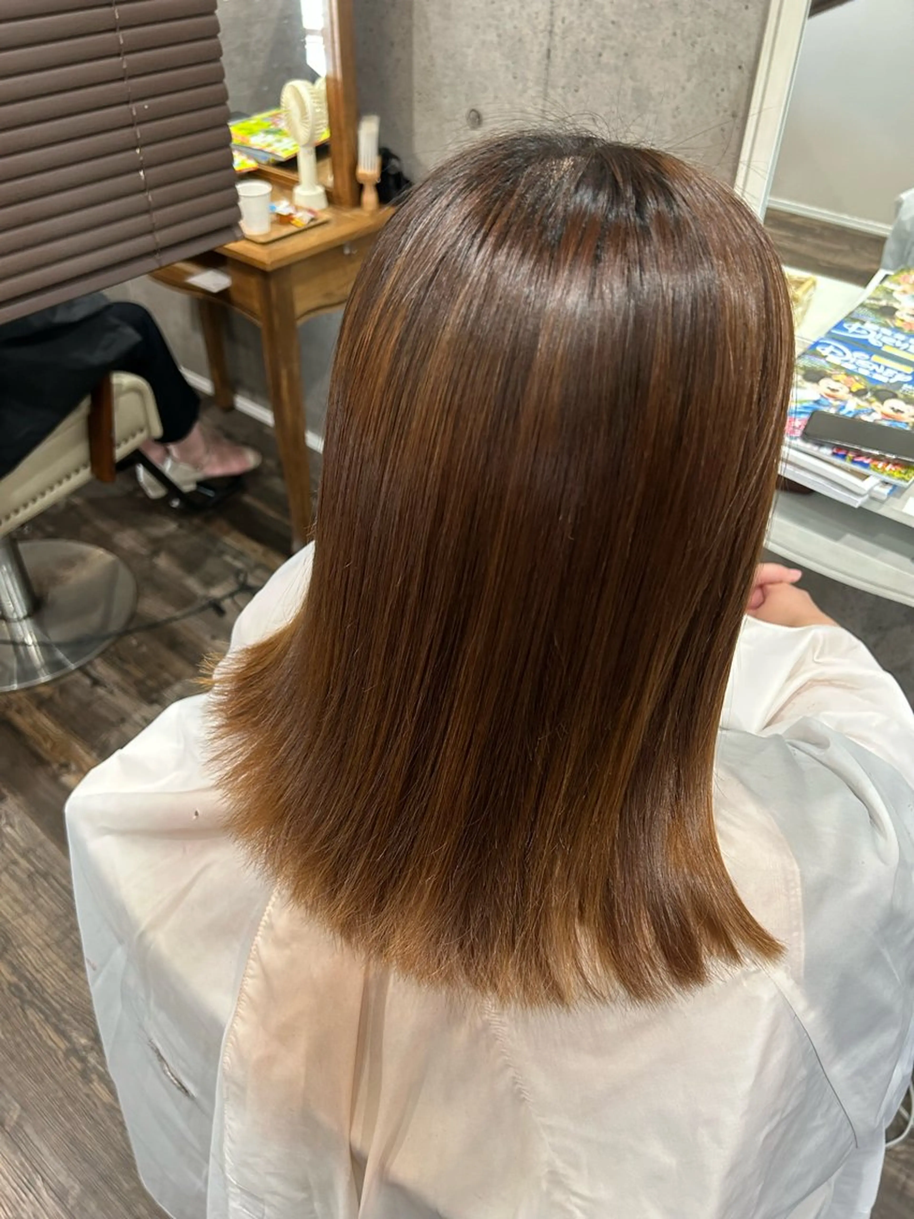 ミディアム 縮毛矯正 今野 詩音のヘアスタイル