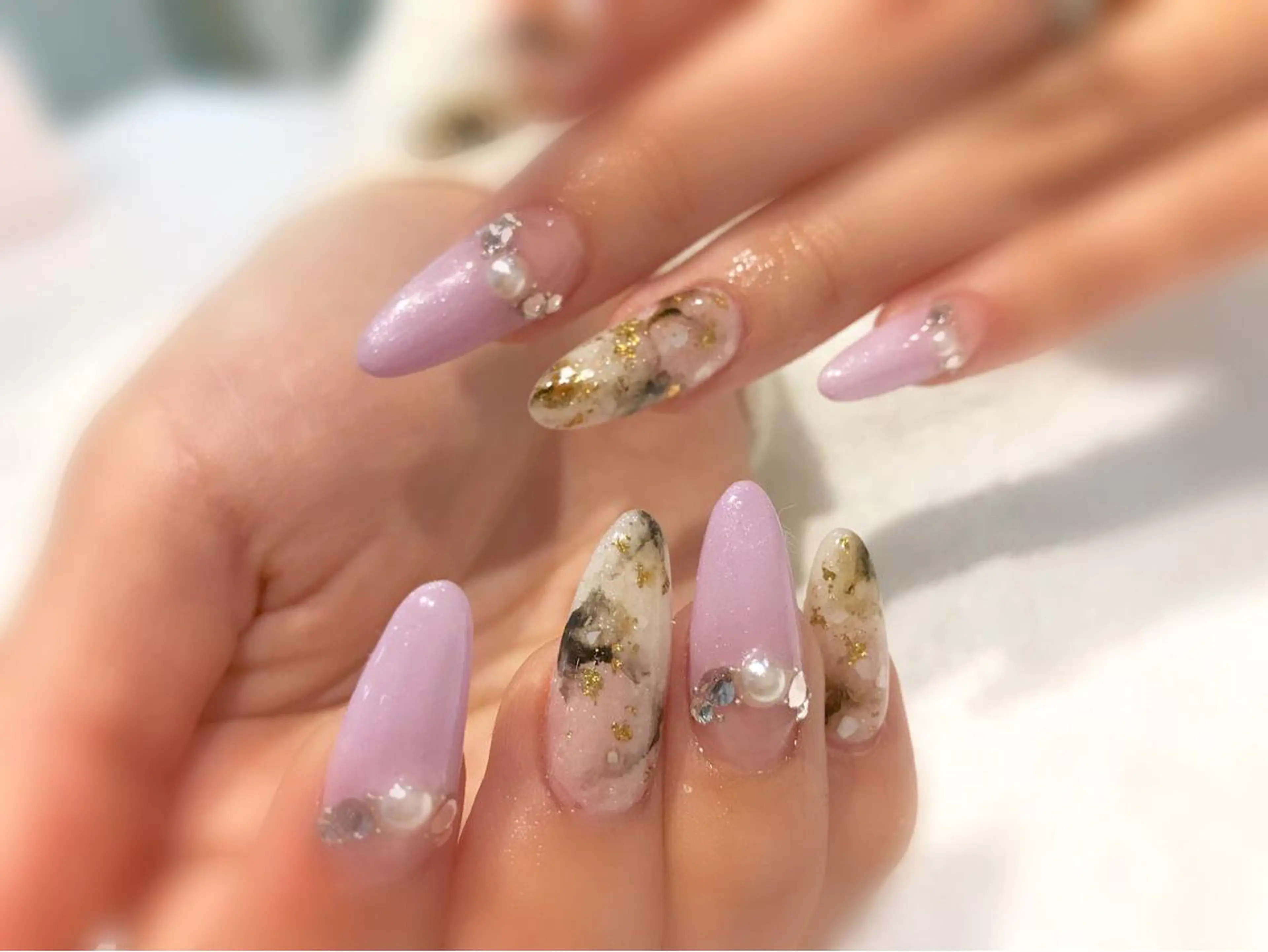ネイル 大理石ネイル(マーブル) ハンドネイル Re Pearl～コーディネートサロン～ 市駅前店所属・NARUMI HYODOのネイルデザイン