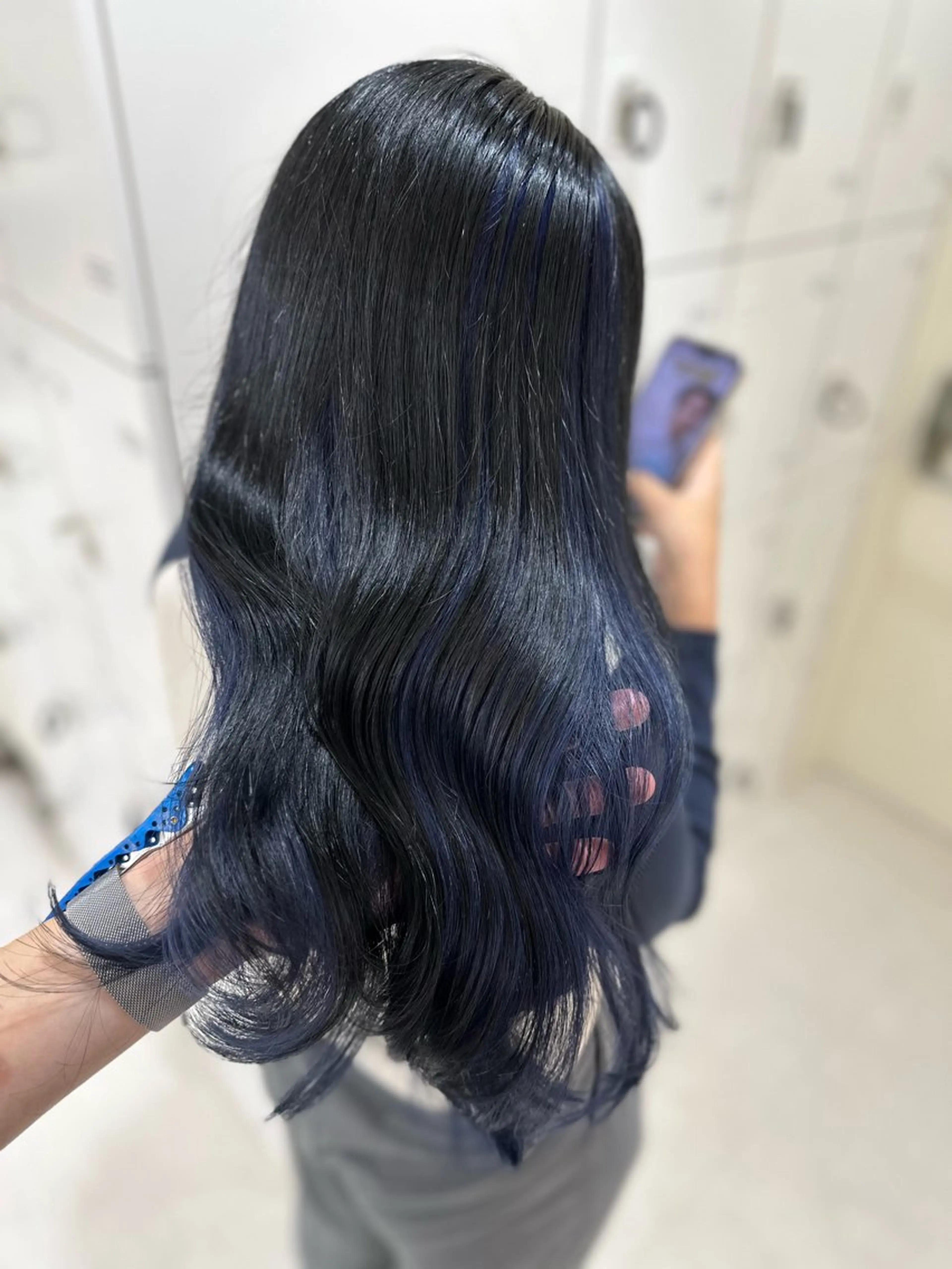 ロング カラー ヘアアレンジ 🌈艶カラー/ 韓国風レイヤーカットのヘアスタイル