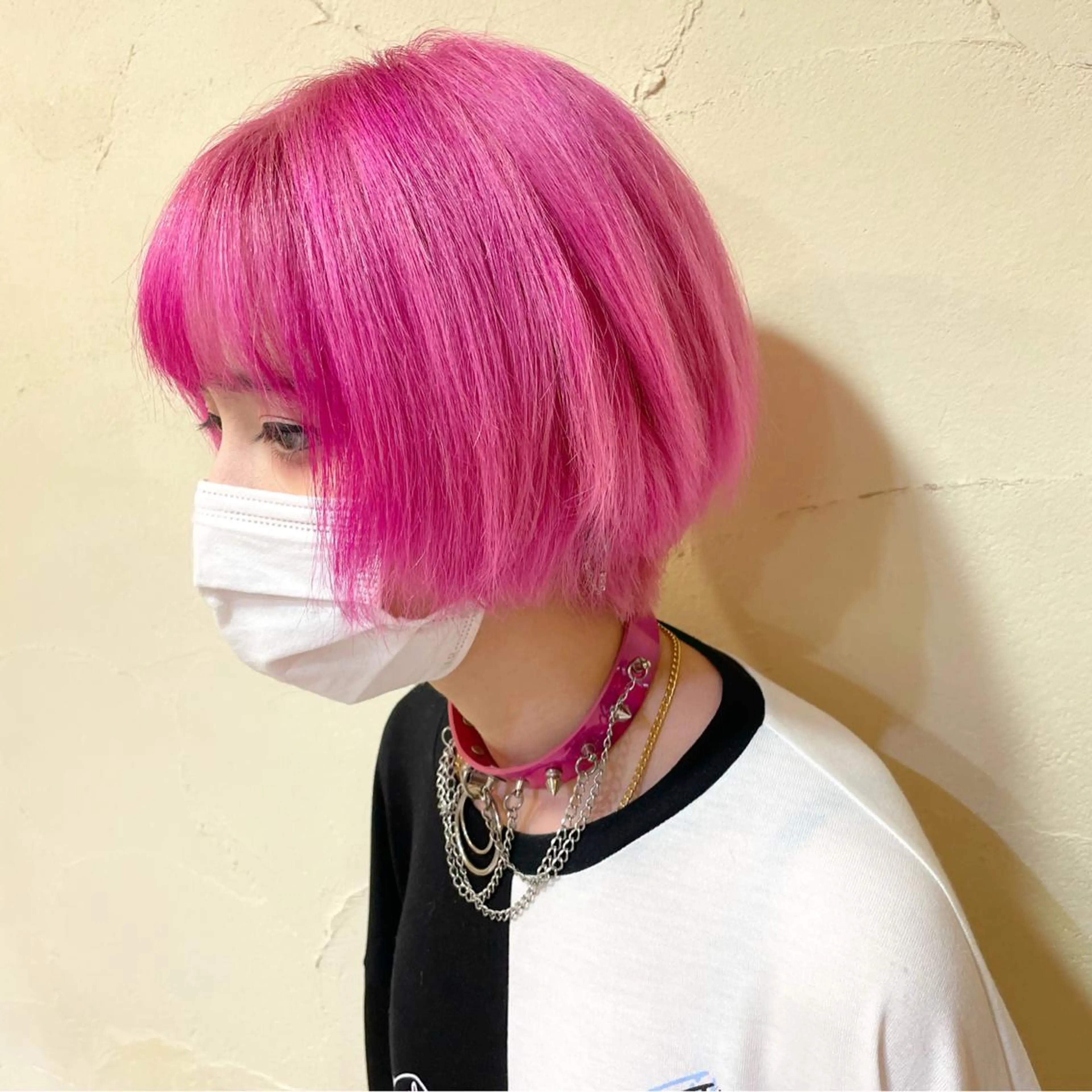 ショート カラー ヘアアレンジ ショートボブ ブリーチ ピンクカラー ボブ ショートヘア カット ヘアカラー トリートメント 秋山 幸太のヘアスタイル