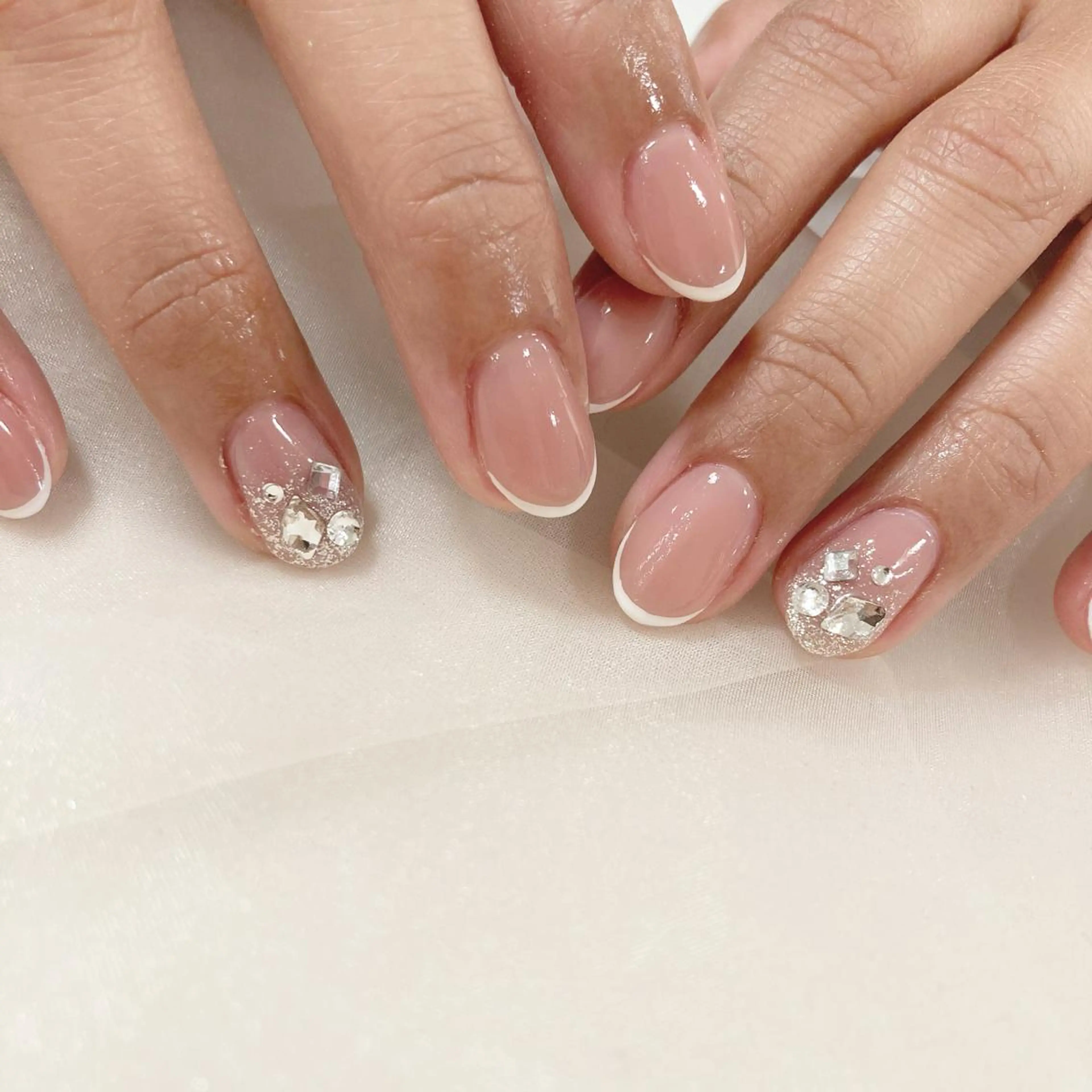 ネイル ハンドネイル GO TODAY SHAiRE SALON 表参道colore店所属・emmi nailのネイルデザイン