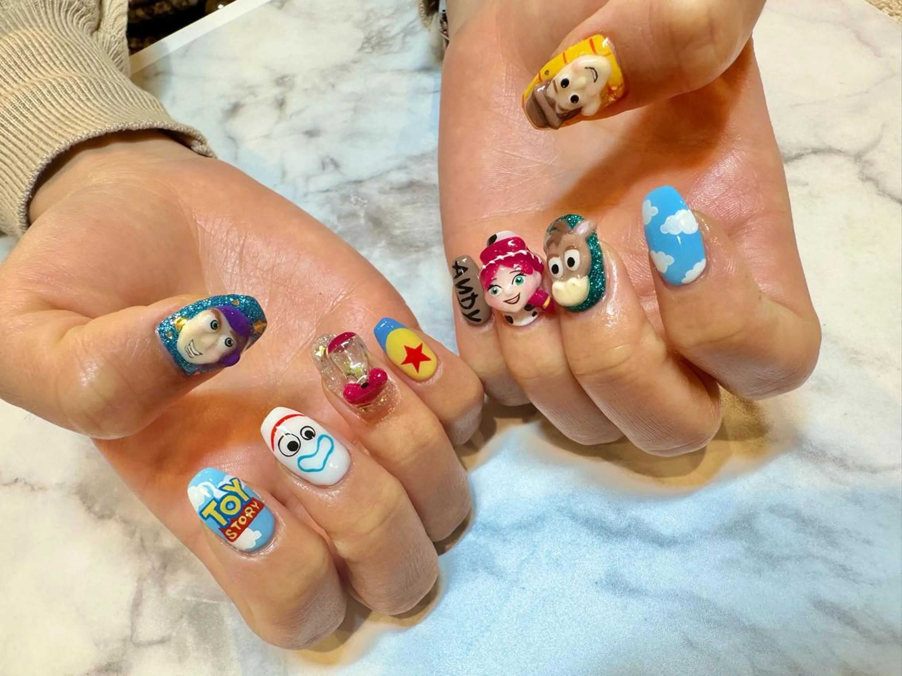 ネイル ロングネイル メンズネイル 持ち込み スカルプネイル ハンドネイル Bianca名駅 🪼店長sagawaのネイルデザイン