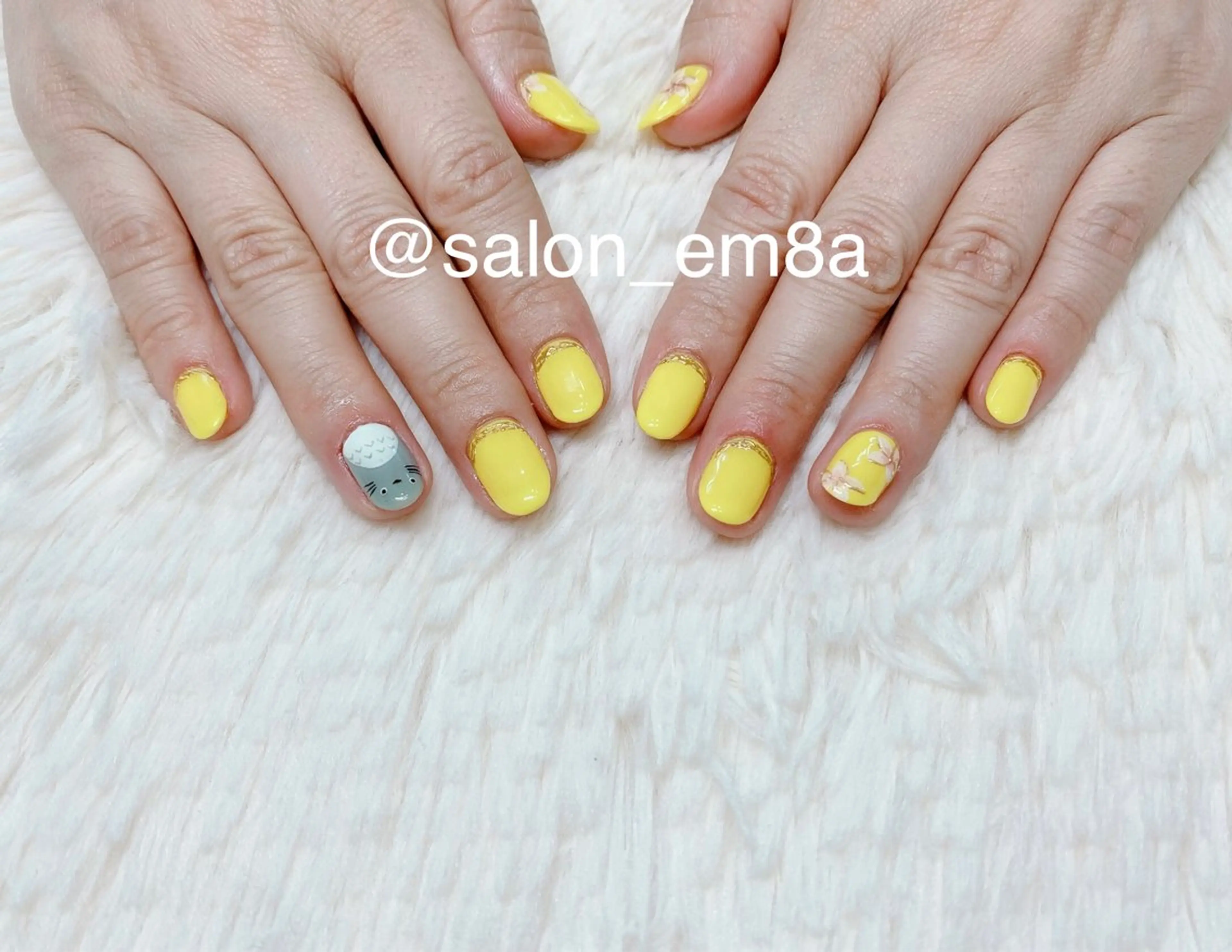 ネイル ジェルネイル ハンドネイル salon EM&A emiのネイルデザイン