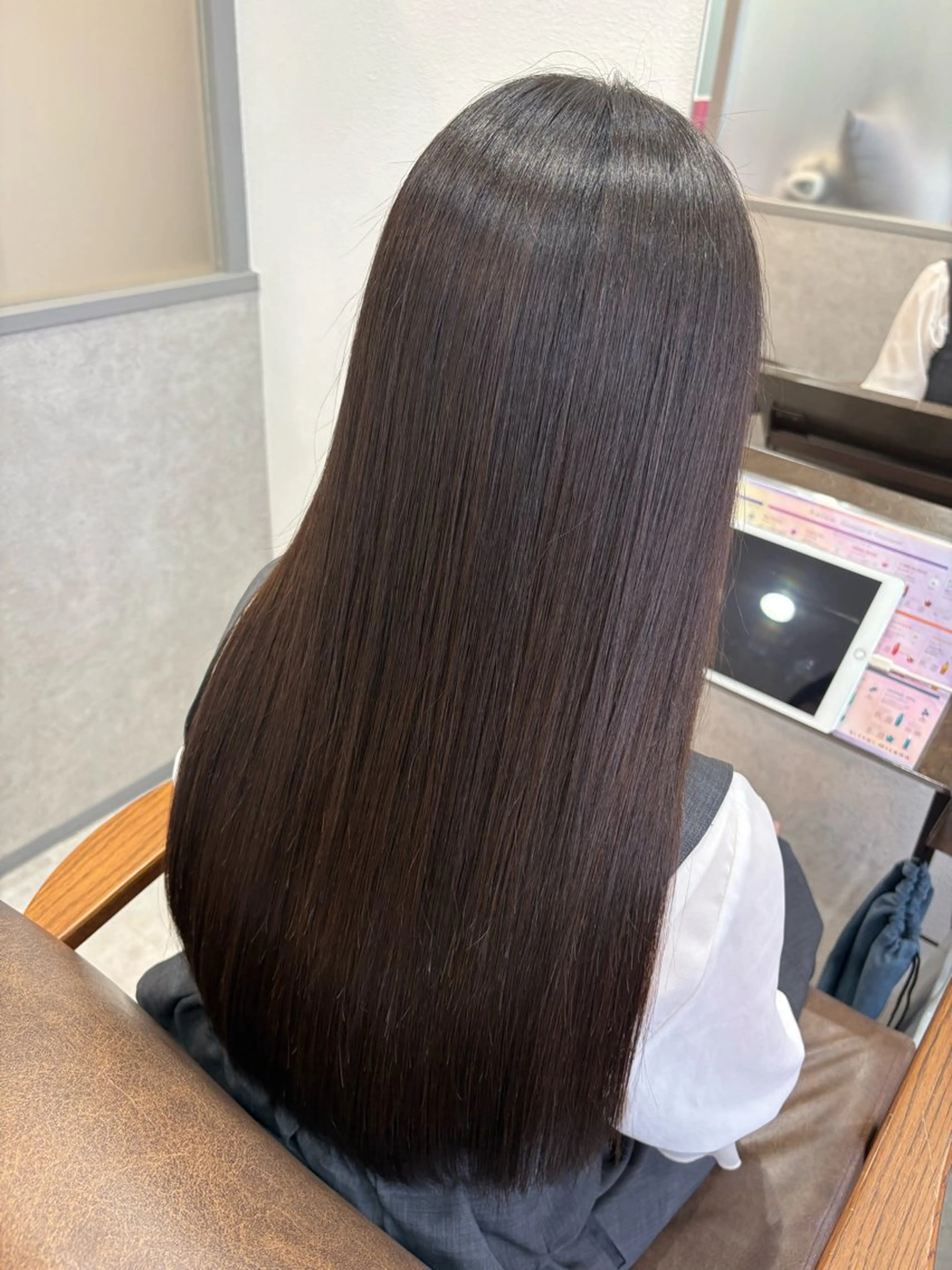 ロング カラー カット 縮毛矯正 トリートメント 暖色＊ベージュ ＊くらたあやかのヘアスタイル