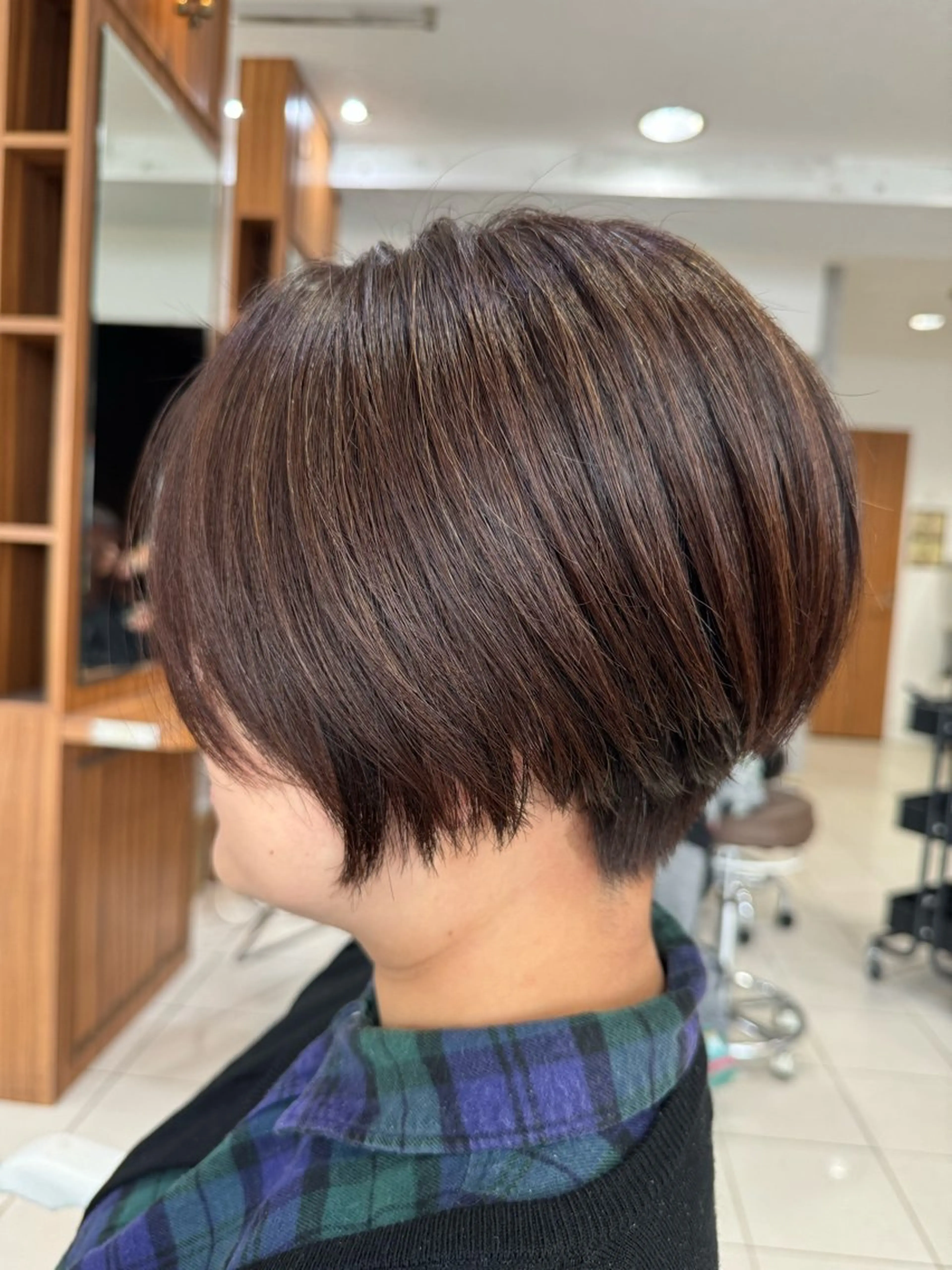 ショート 髪質改善×白髪ぼかし 美容師✂️武澤龍賀のヘアスタイル