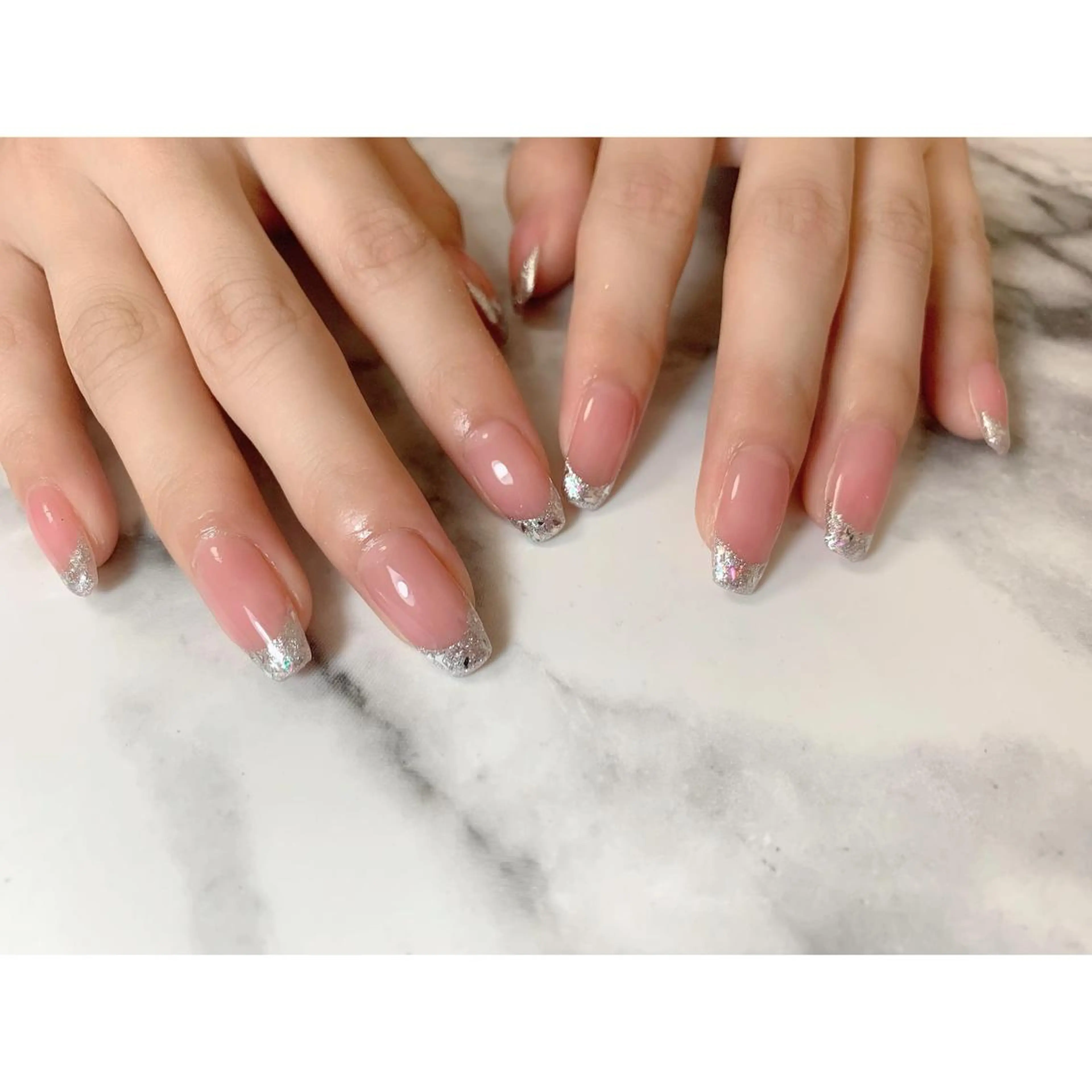 ネイル フレンチネイル ガラスフレンチ nailsalon maluriのネイルデザイン