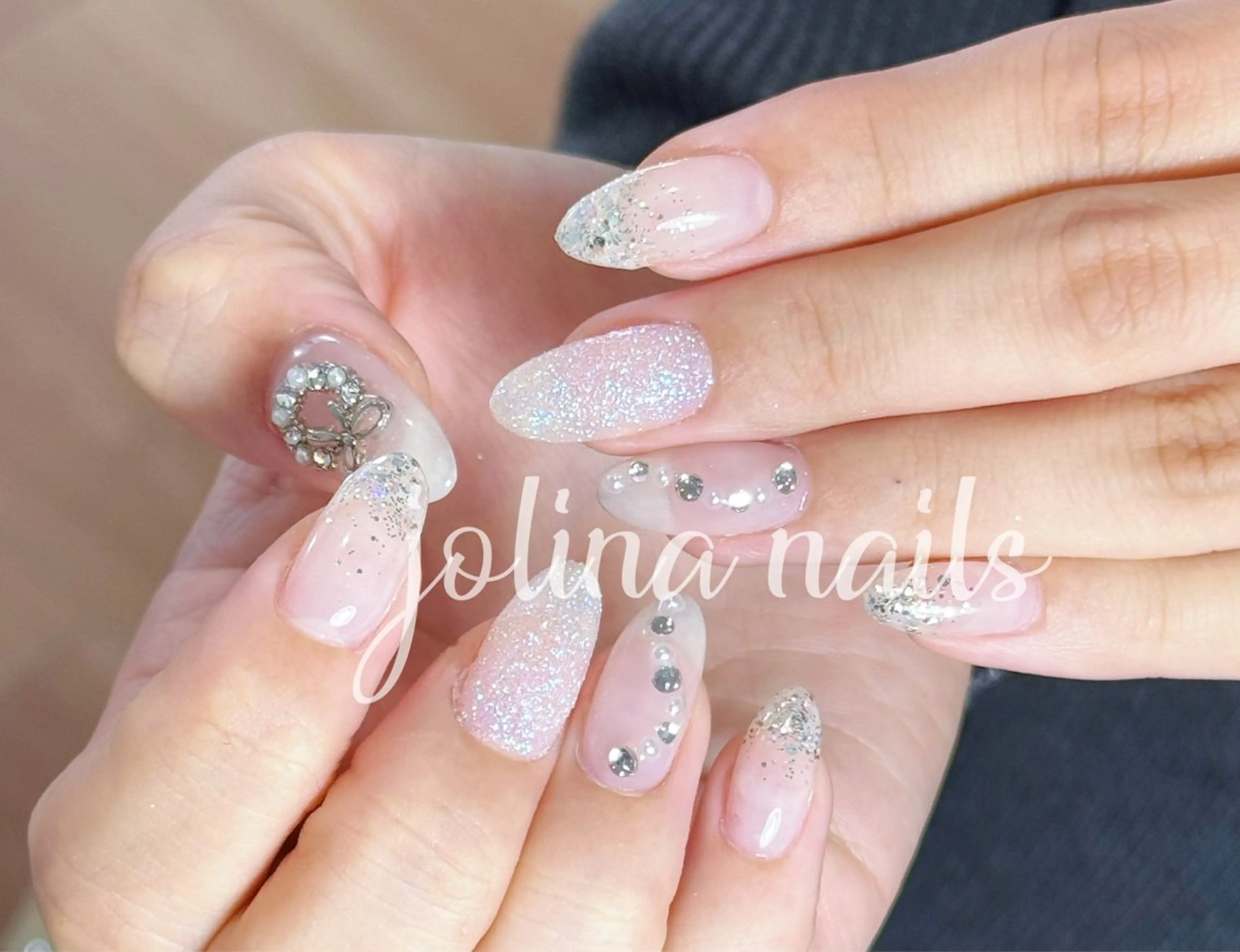 ネイル ワンホンネイル 冬ネイル クリスマス ハンドネイル jolina nails鶴見店のネイルデザイン