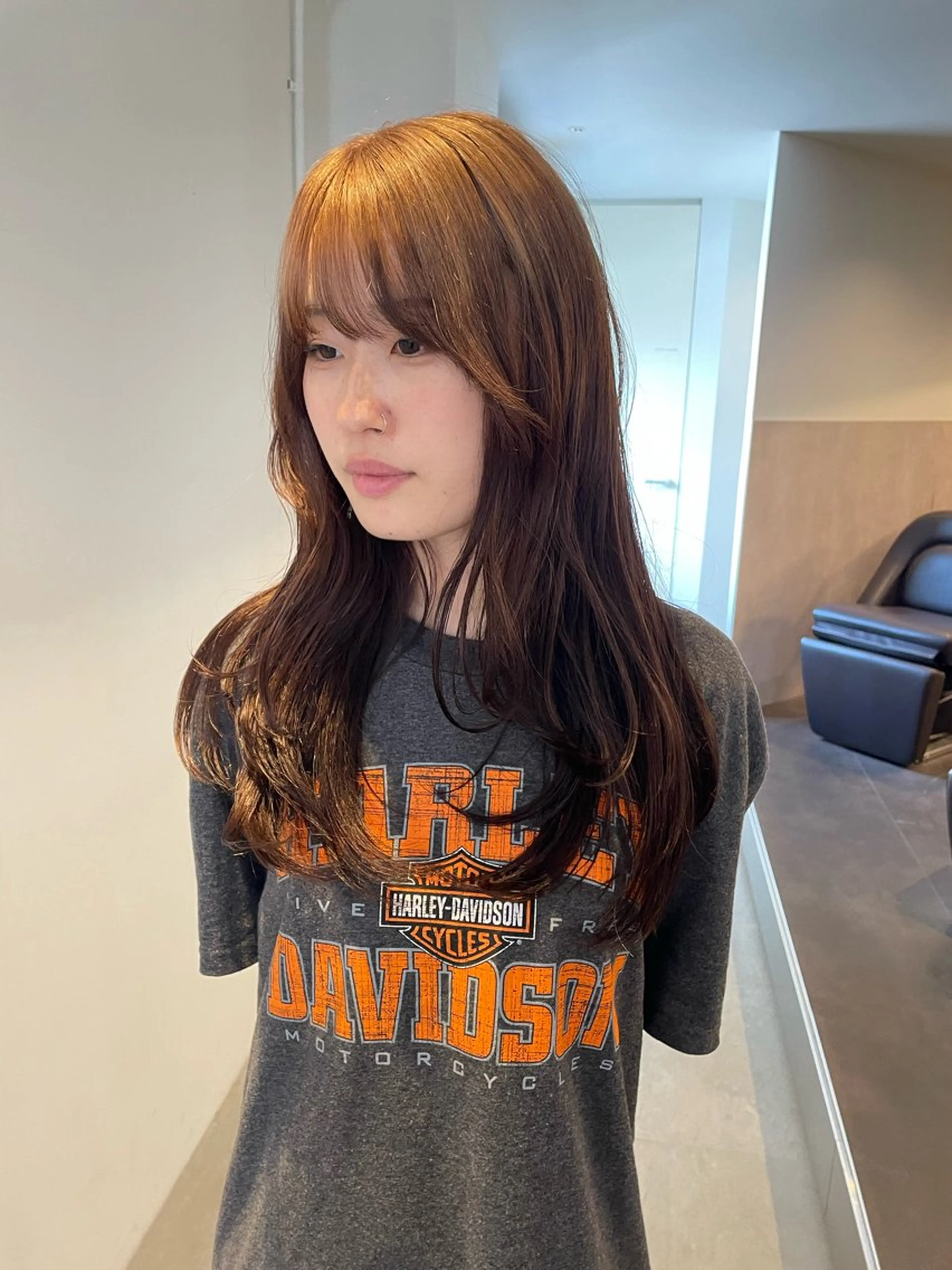ロング カラー ブリーチ ケアブリーチ デザインカラー ダブルカラー グラデーションカラー ヘアカラー トリートメント MIU/ルーツカラー ボブ/顔周りレイヤーのヘアスタイル