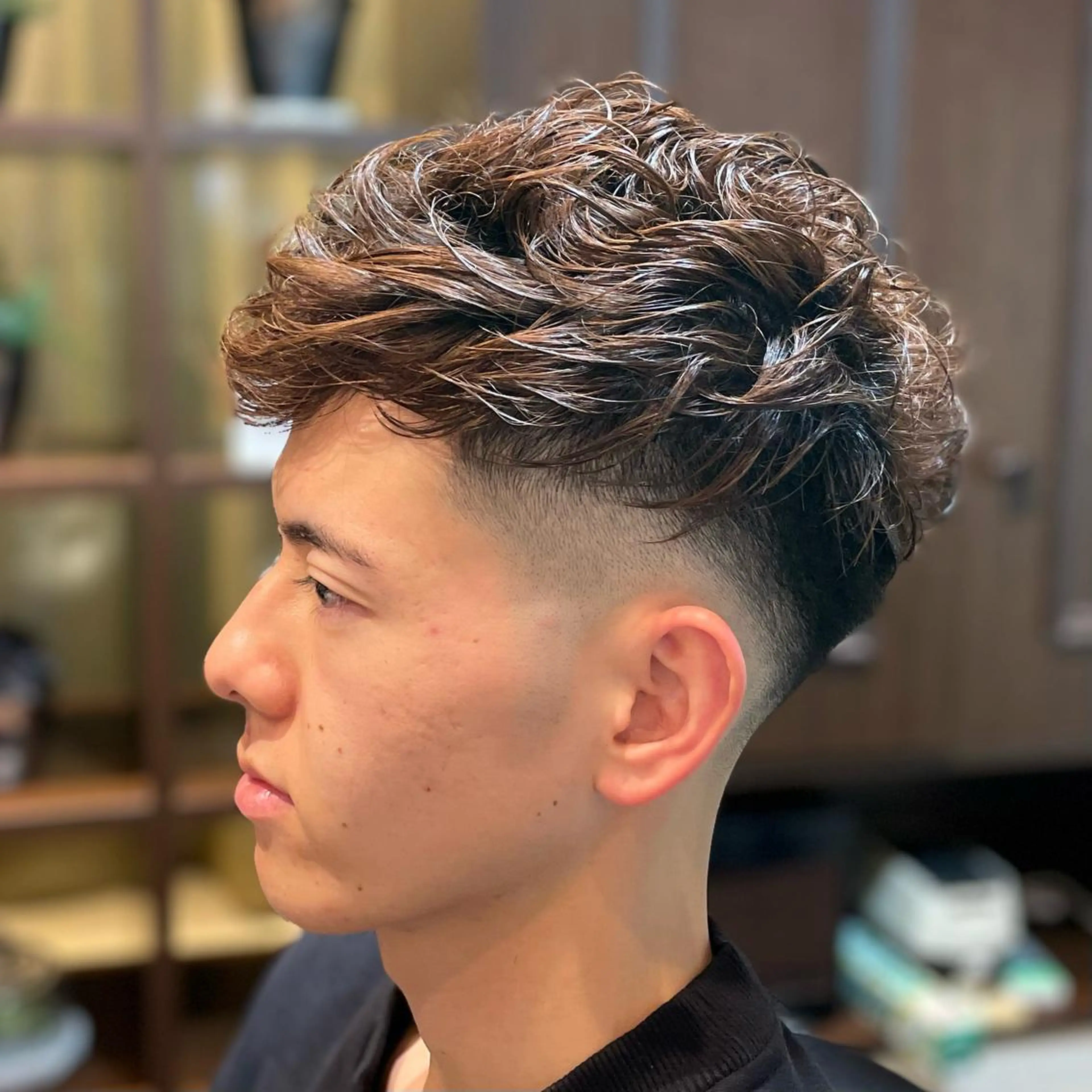 ショート パーマ メンズ フェードカット ヨリソイhair salon所属・浦添メンズ 経験20年／のヘアスタイル