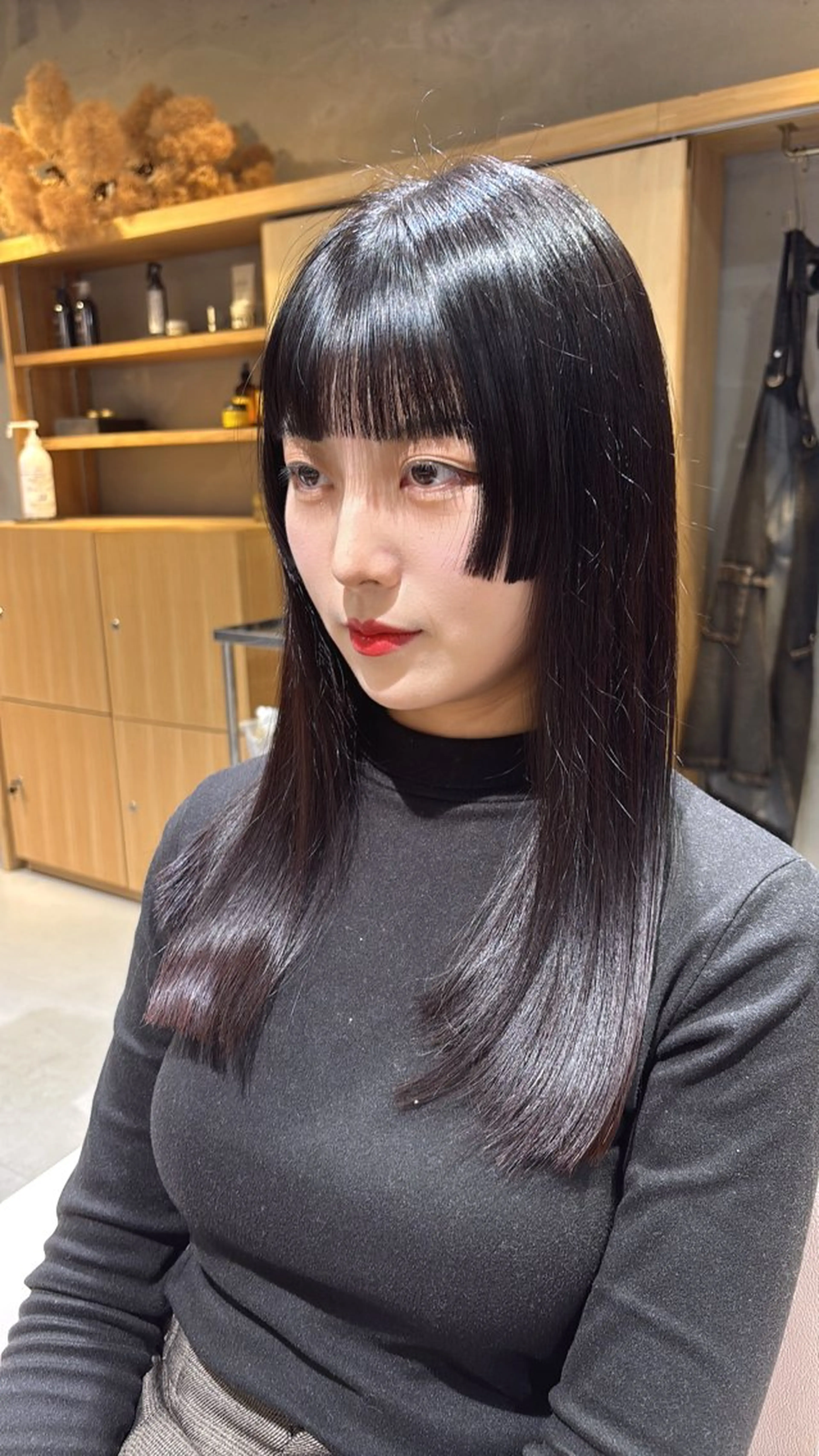 ロング 顔周りカット 姫カット カット Ashe　oleng所属・オモヤ ウタノのヘアスタイル