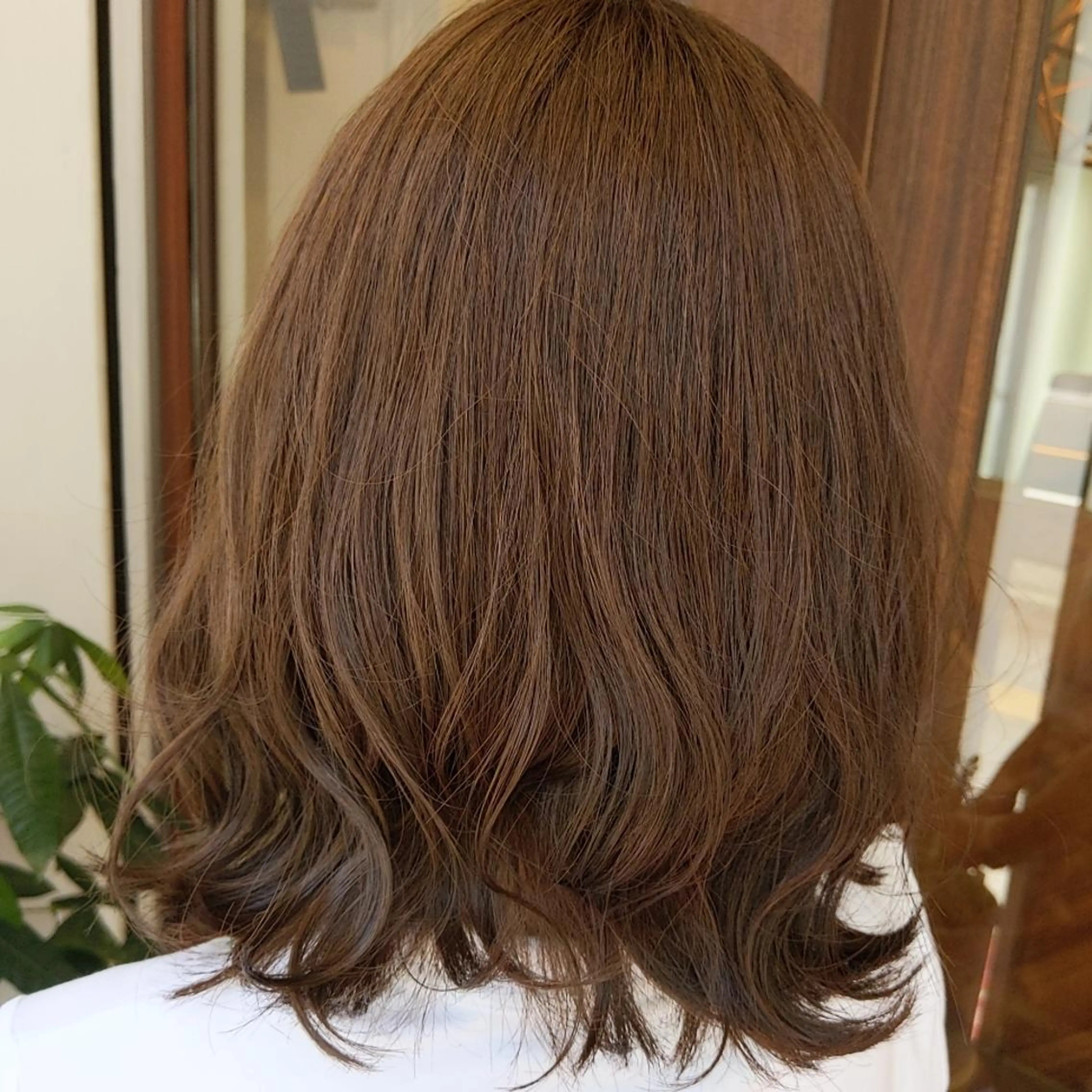 ミディアム カラー ベージュカラー ミルクティーベージュ 髪質改善アンブリーチ 店長みやけななのヘアスタイル
