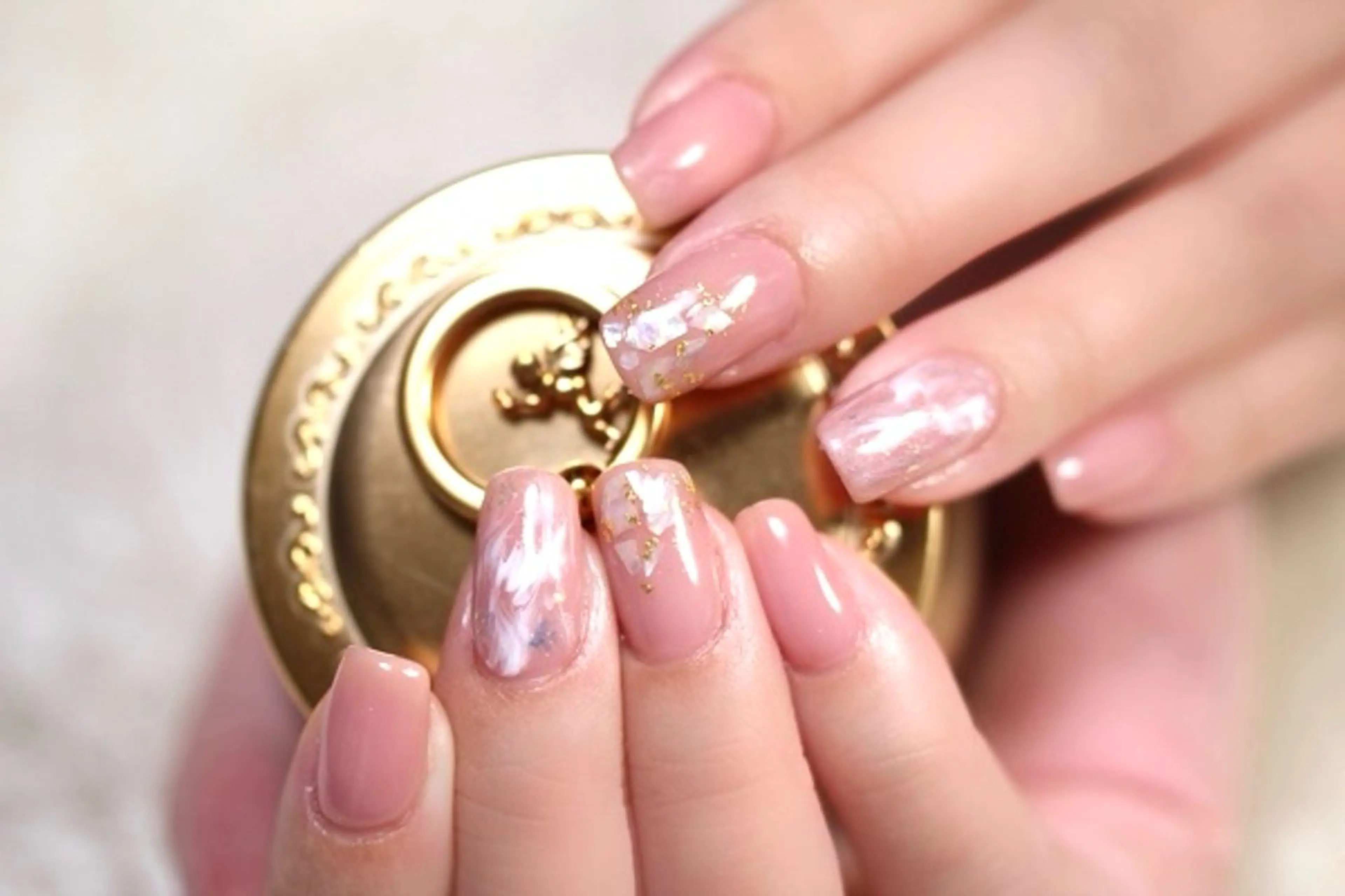 ネイル ジェルネイル 大理石ネイル(マーブル) ママリンド　志村坂上店所属・しみ えんのネイルデザイン