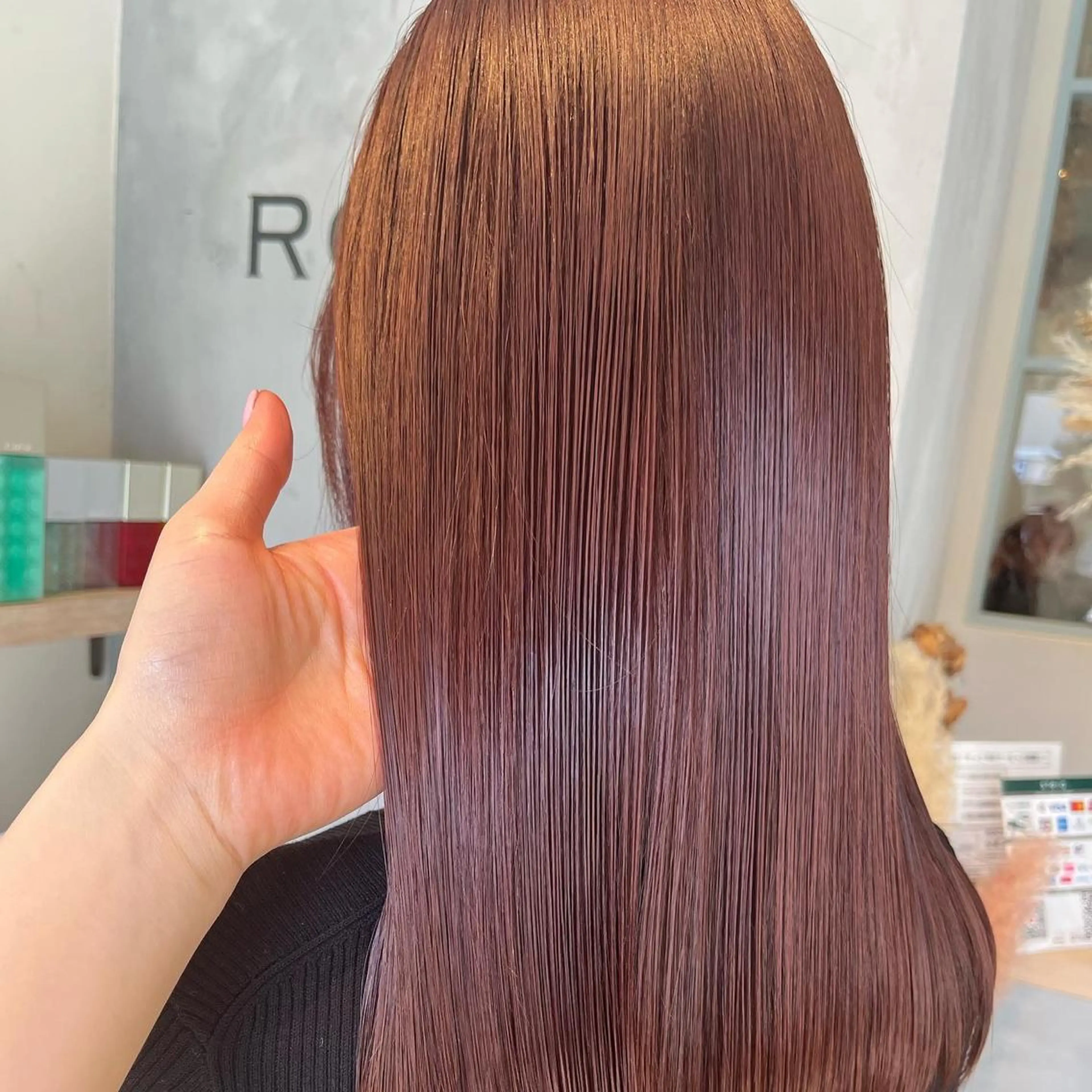 セミロング ヘアカラー mai ROCCOのヘアスタイル