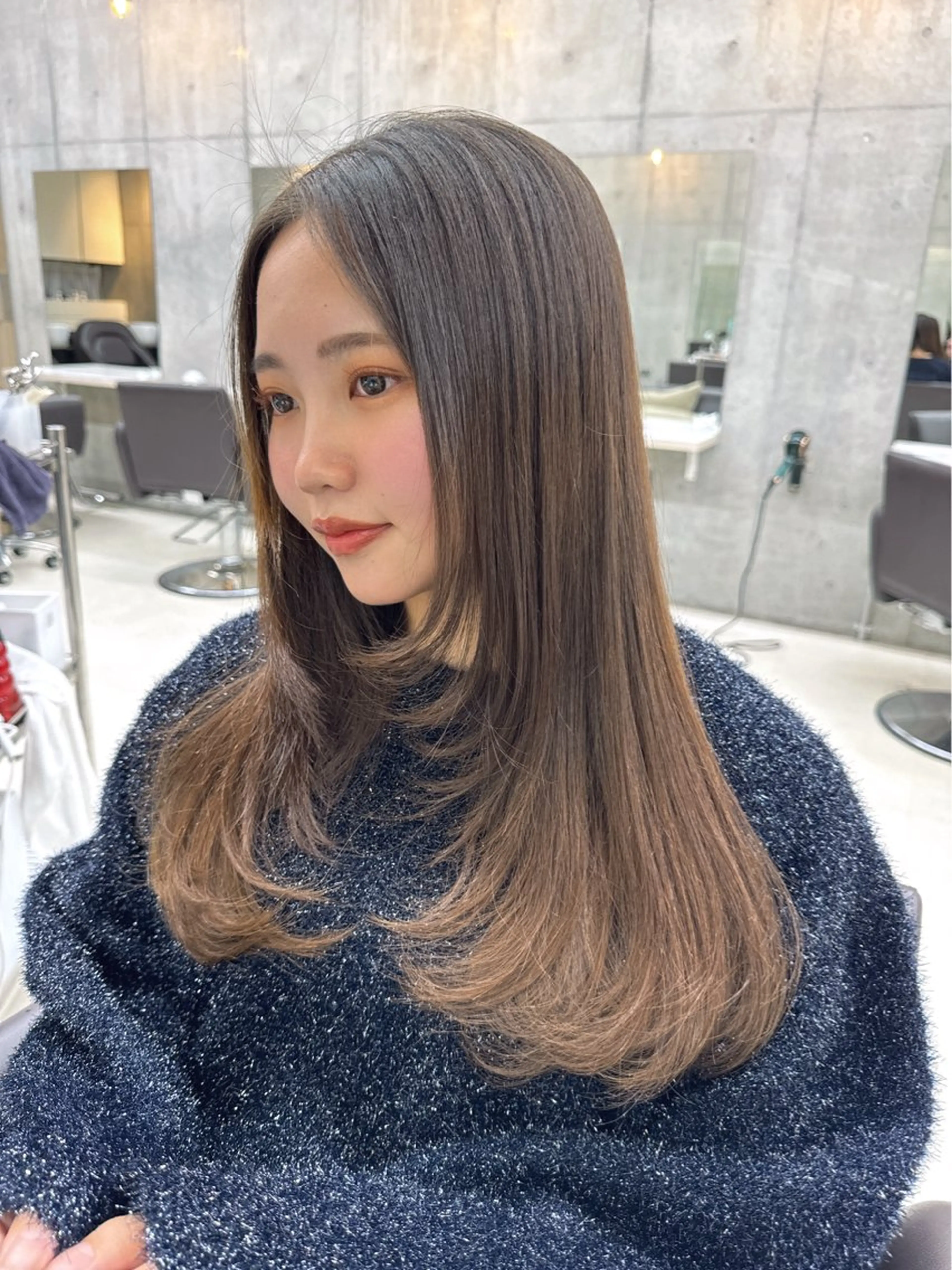 セミロング うる艶ヘア♡韓国好き 透明感　shotaのヘアスタイル
