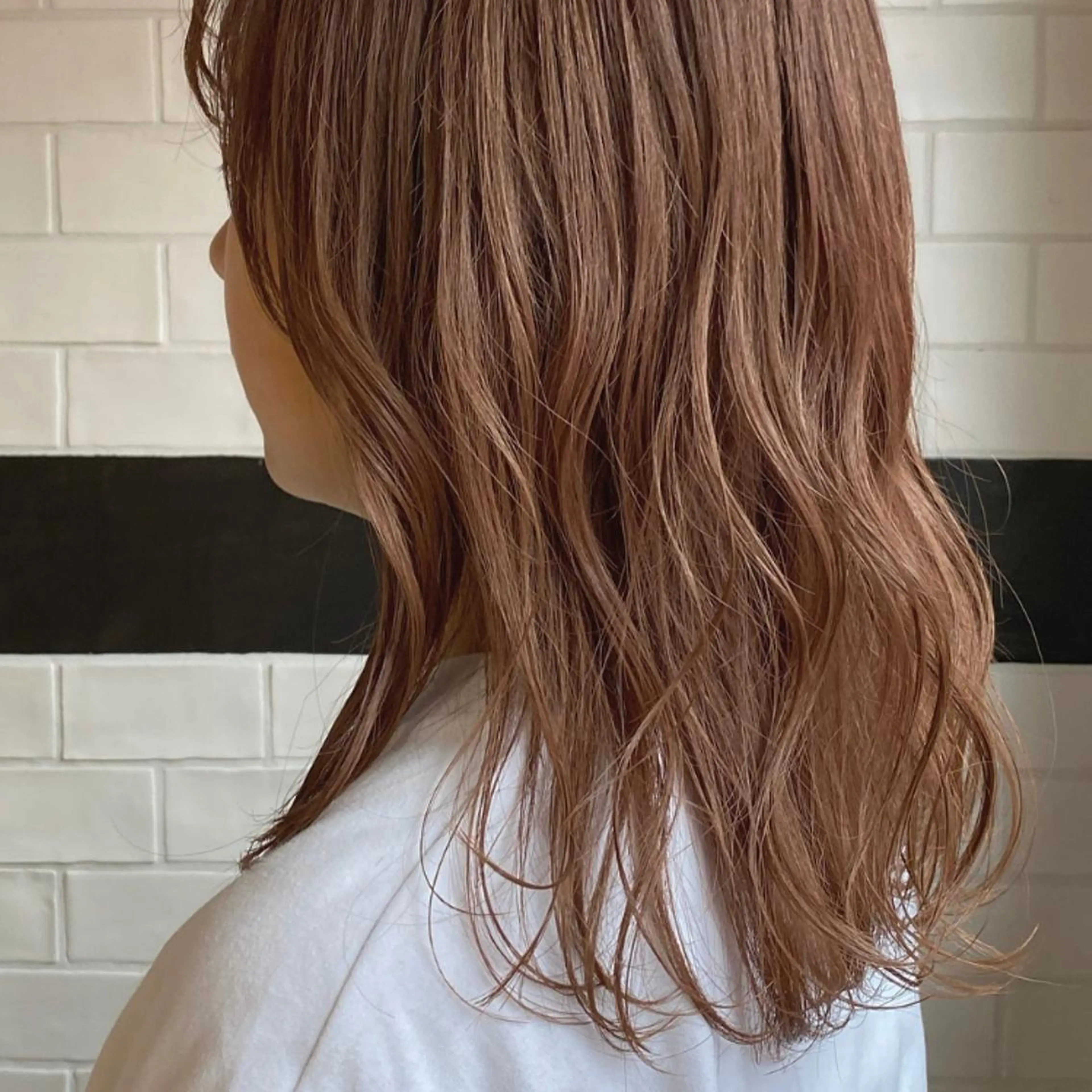 ミディアム カラー io濱川 遥のヘアスタイル