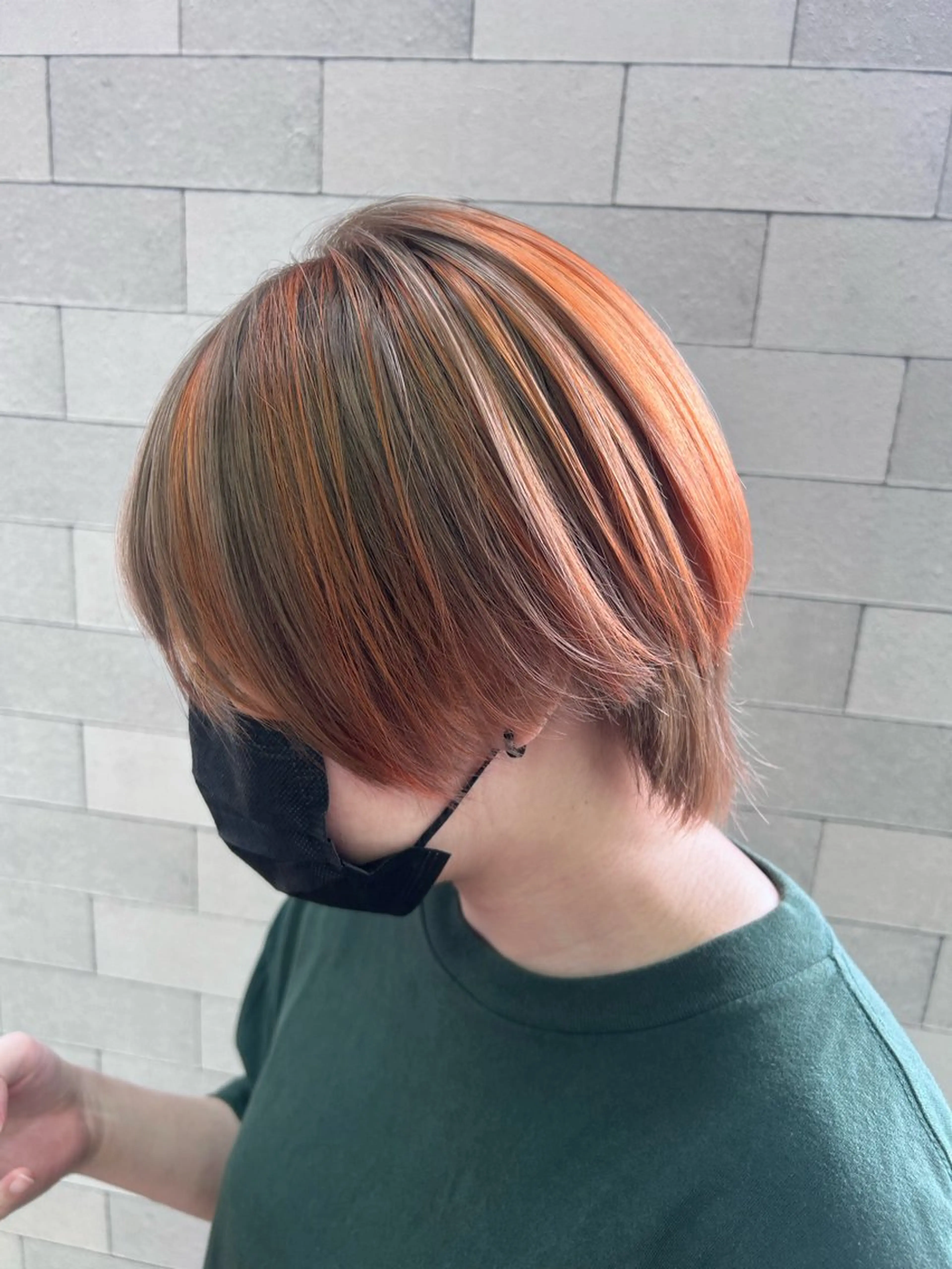 メンズ ヘアカラー ハイトーン×艶カラー 🤍MIZUKIのヘアスタイル