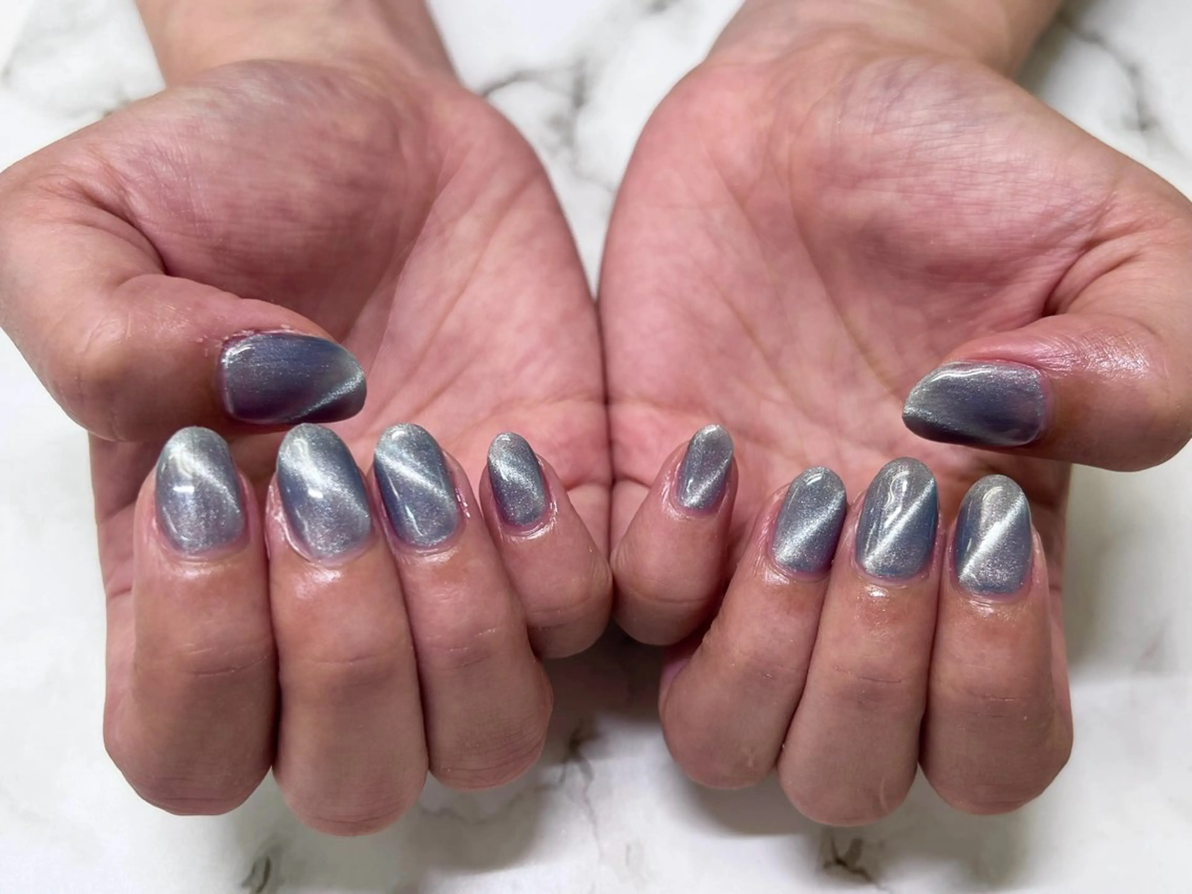 ネイル マグネットネイル Nail Salon niu 自由が丘所属・自由が丘サロン AYAME💅のネイルデザイン