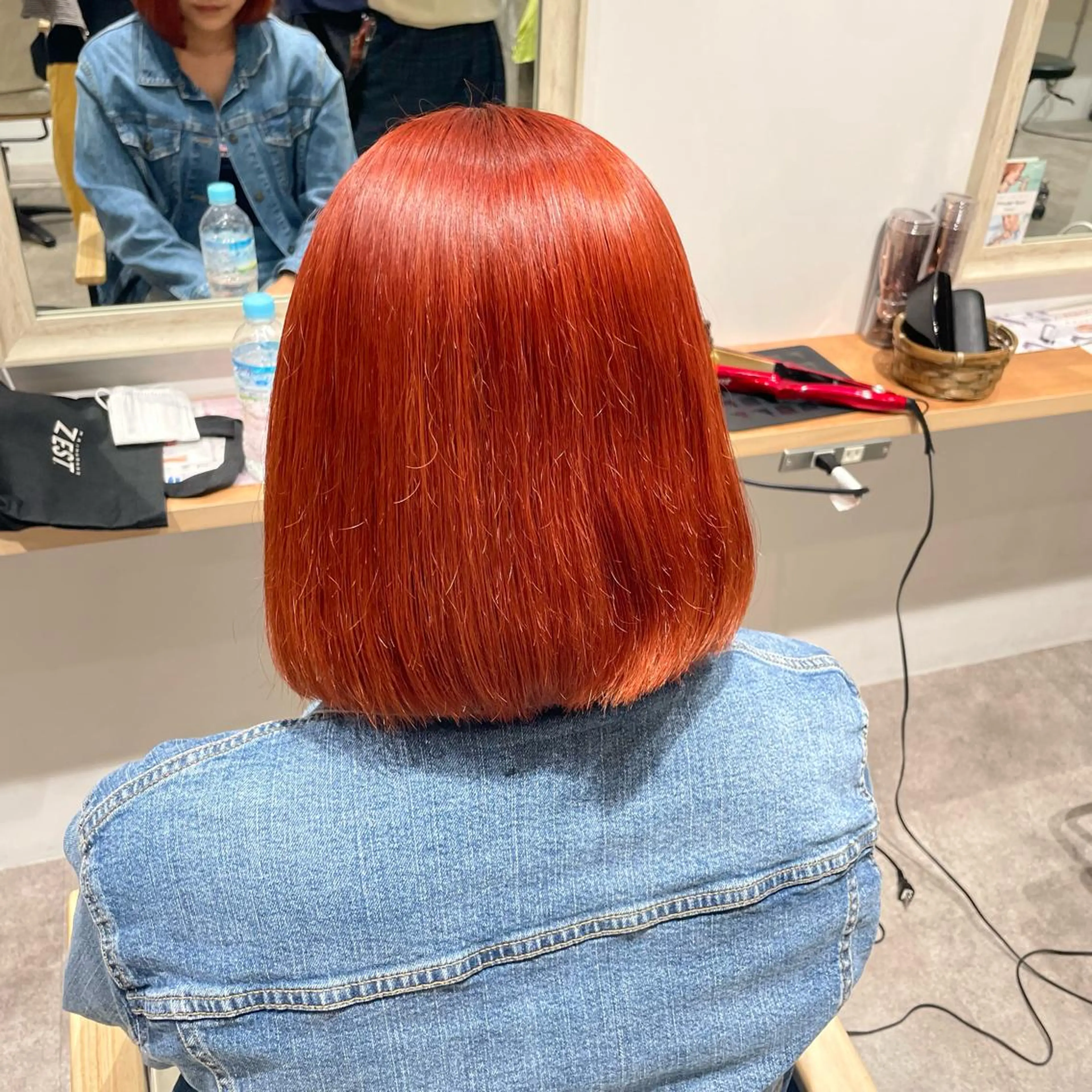 ショート カラー ヘアカラー ハイトーン🦄ネイル 💞のぶちのネイルデザイン