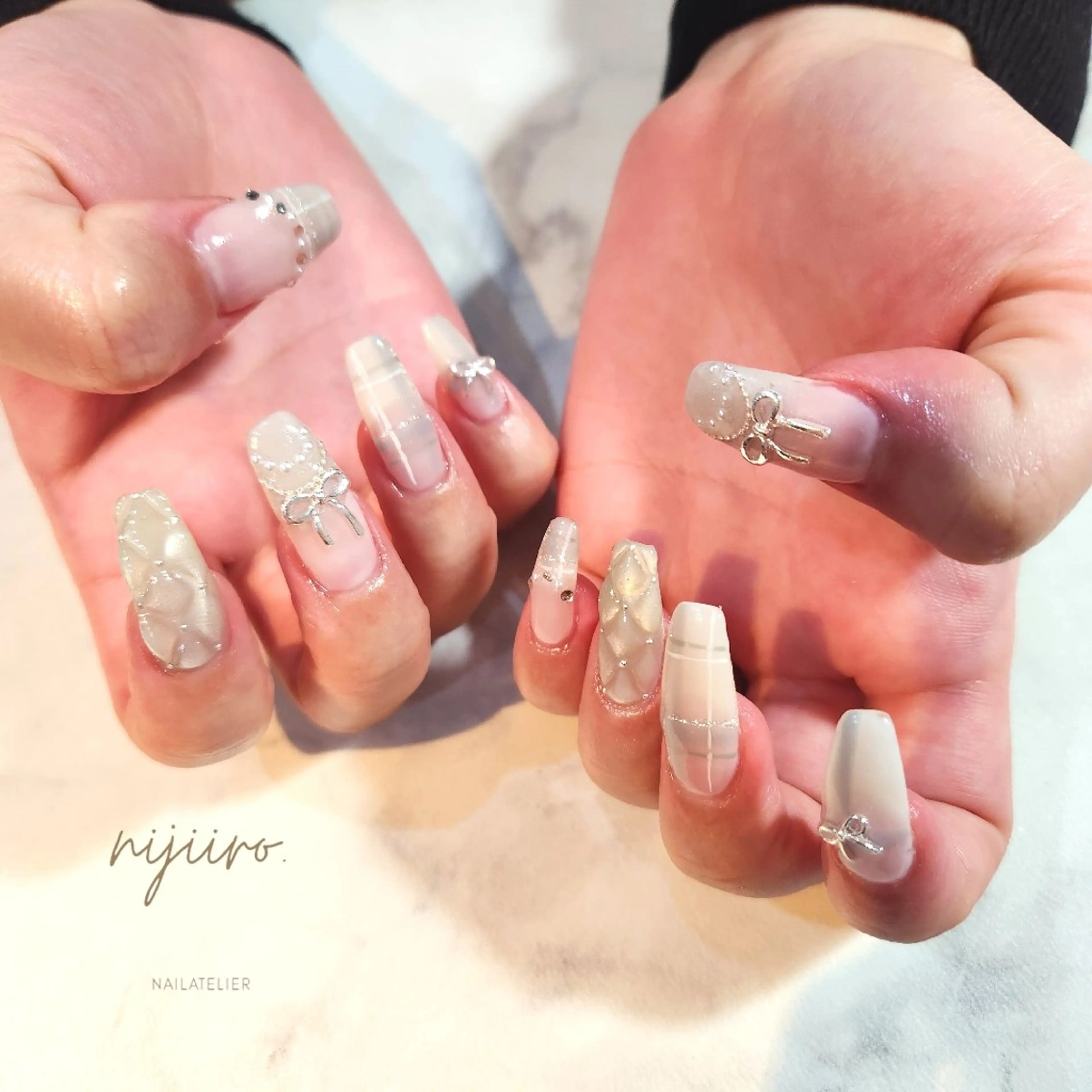 ネイル ハンドネイル nailatelier nijiiro.所属・nijiiro🌈 サトウのネイルデザイン