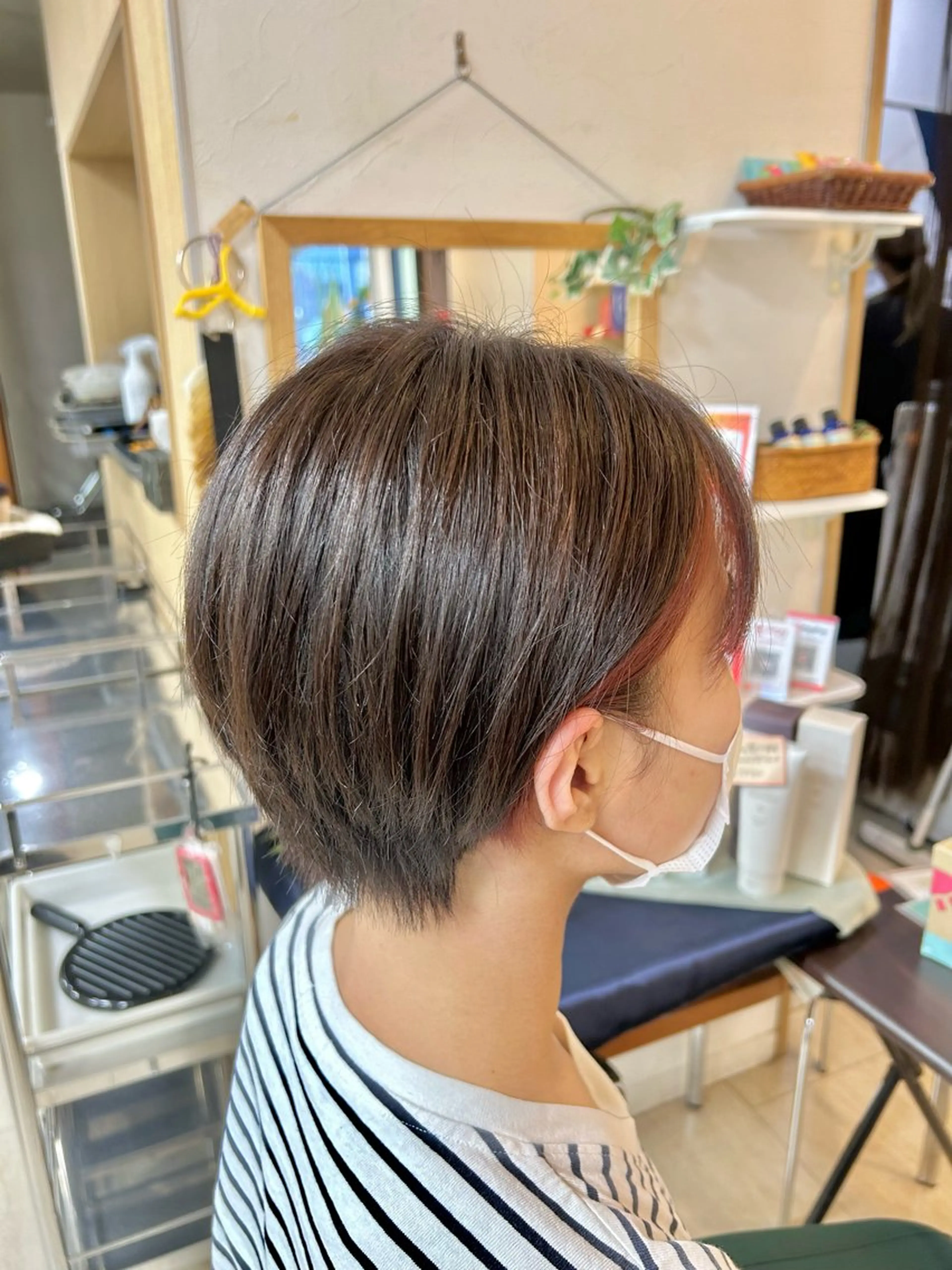 ショート カラー ヘアカラー 坂口 遥香のヘアスタイル