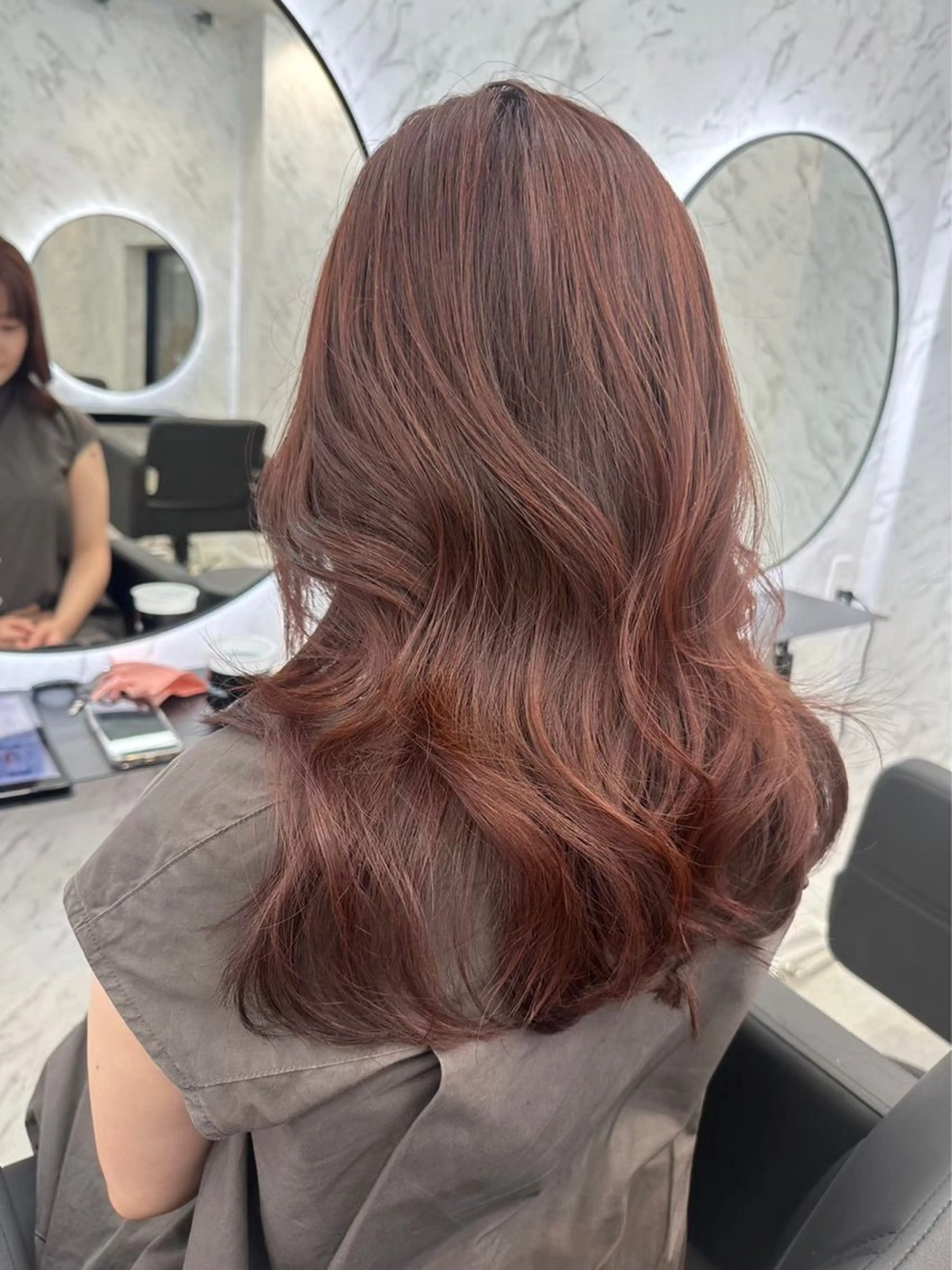 ロング カラー ブラウンカラー レッドカラー レッドブラウン ヘアカラー トリートメント 艶カラー 🇰🇷💎MIUのヘアスタイル