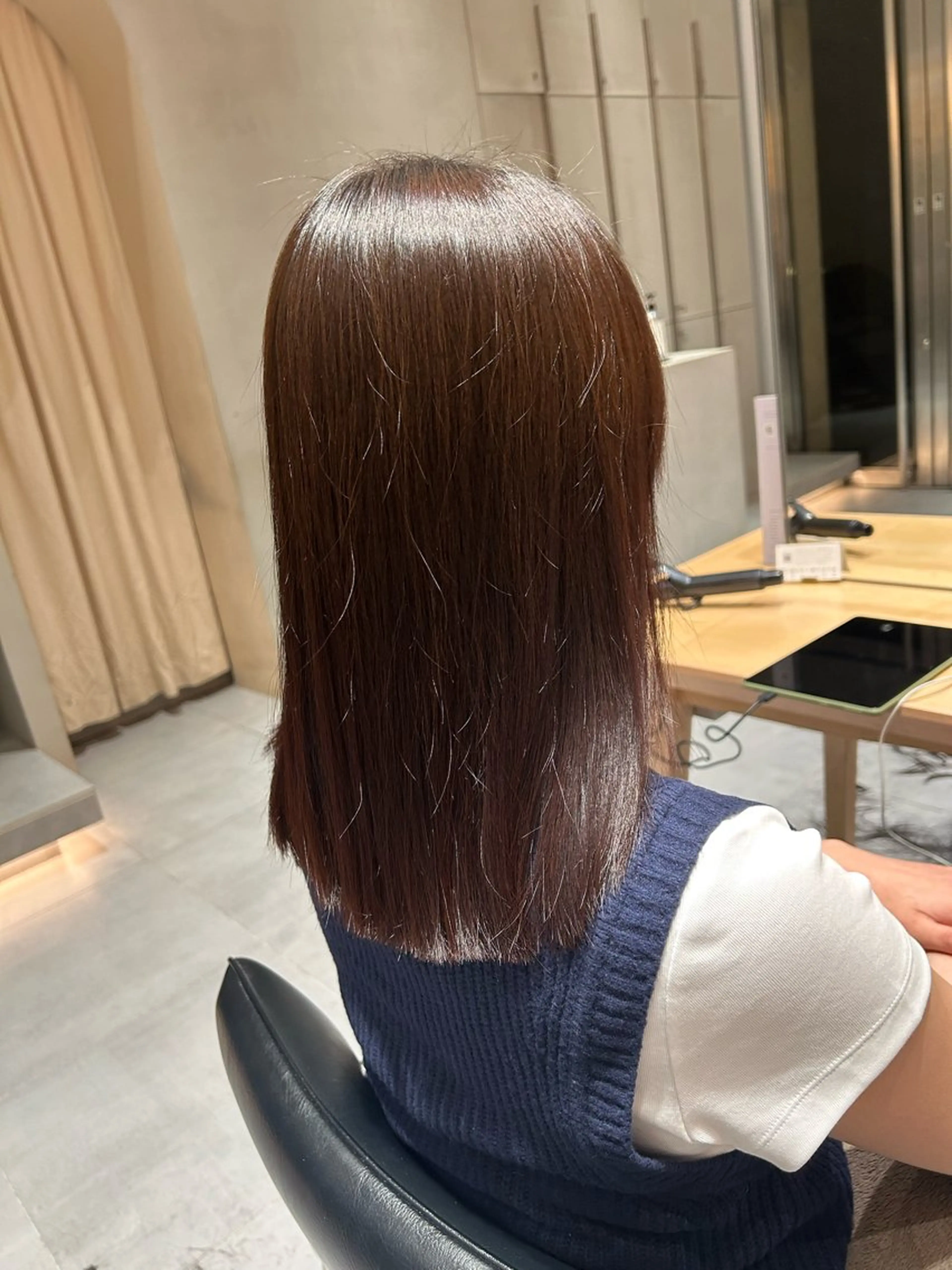 セミロング 風香🪼レイヤー /透明感カラーのヘアスタイル