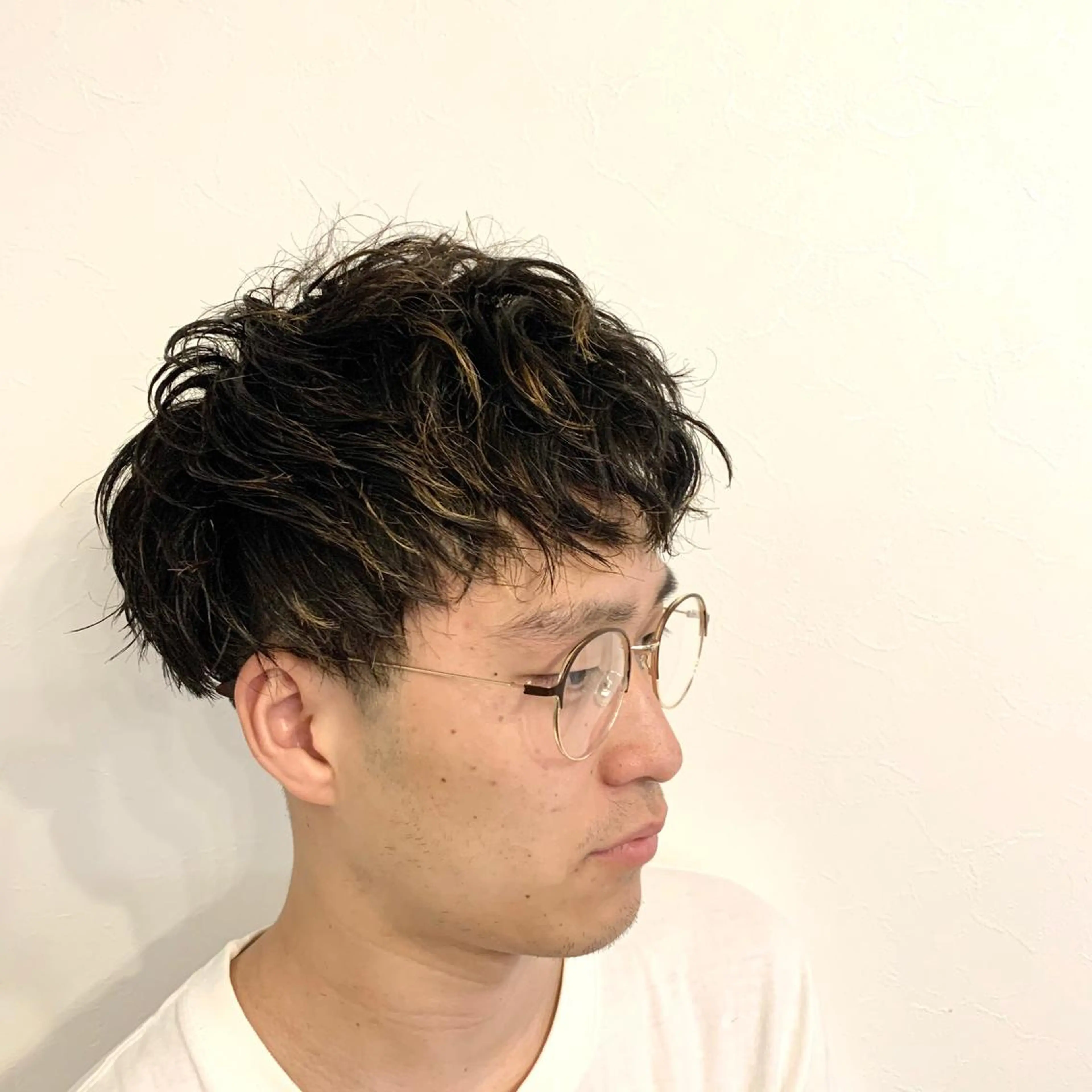 ショート カラー メンズ メンズバレイヤージュ メンズハイライト メンズハイトーン メンズインナーカラー アッシュ レイヤーカット/ 艶カラー/RYOMAのヘアスタイル