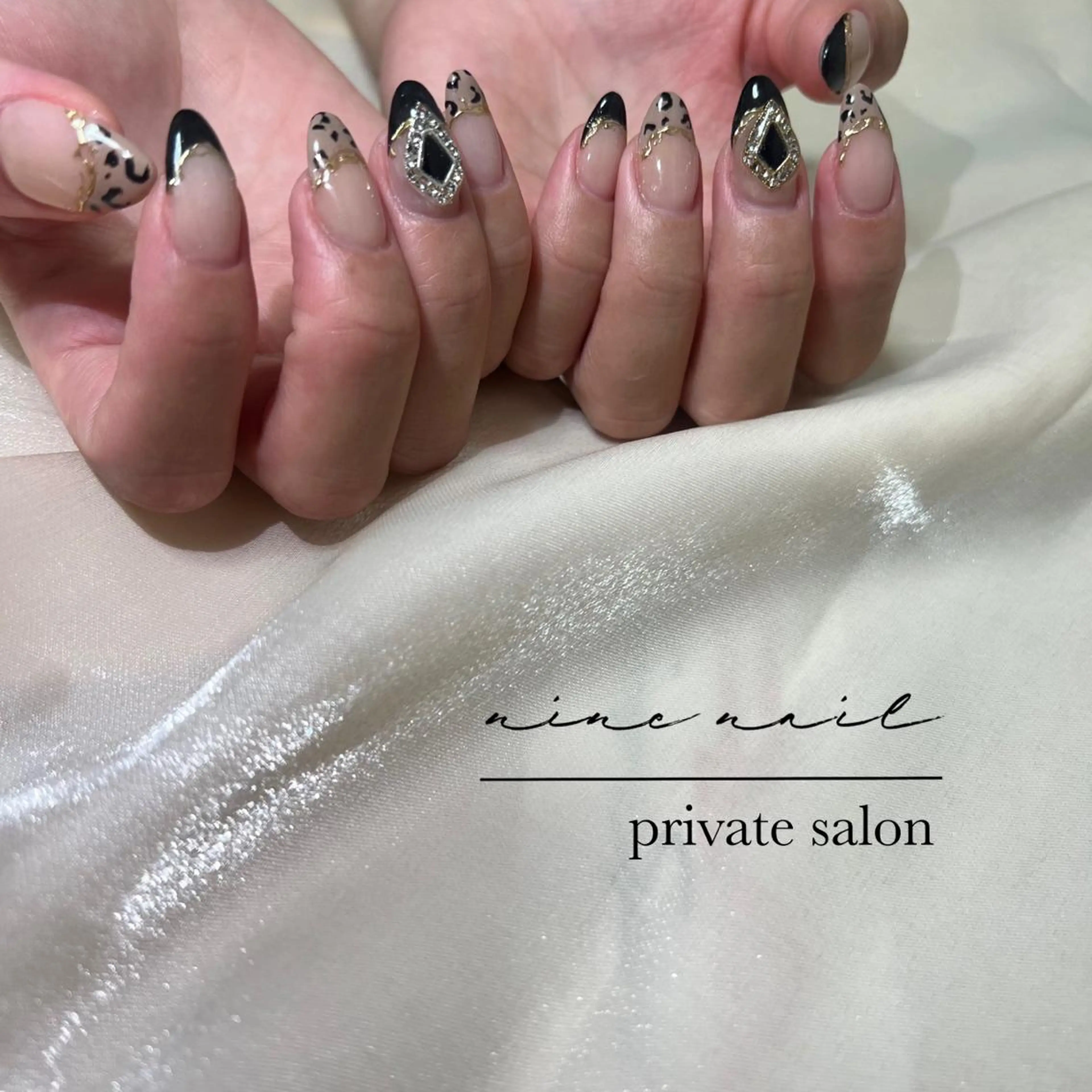 ネイル アニマル柄 フレンチネイル ミラーネイル nine nailのネイルデザイン