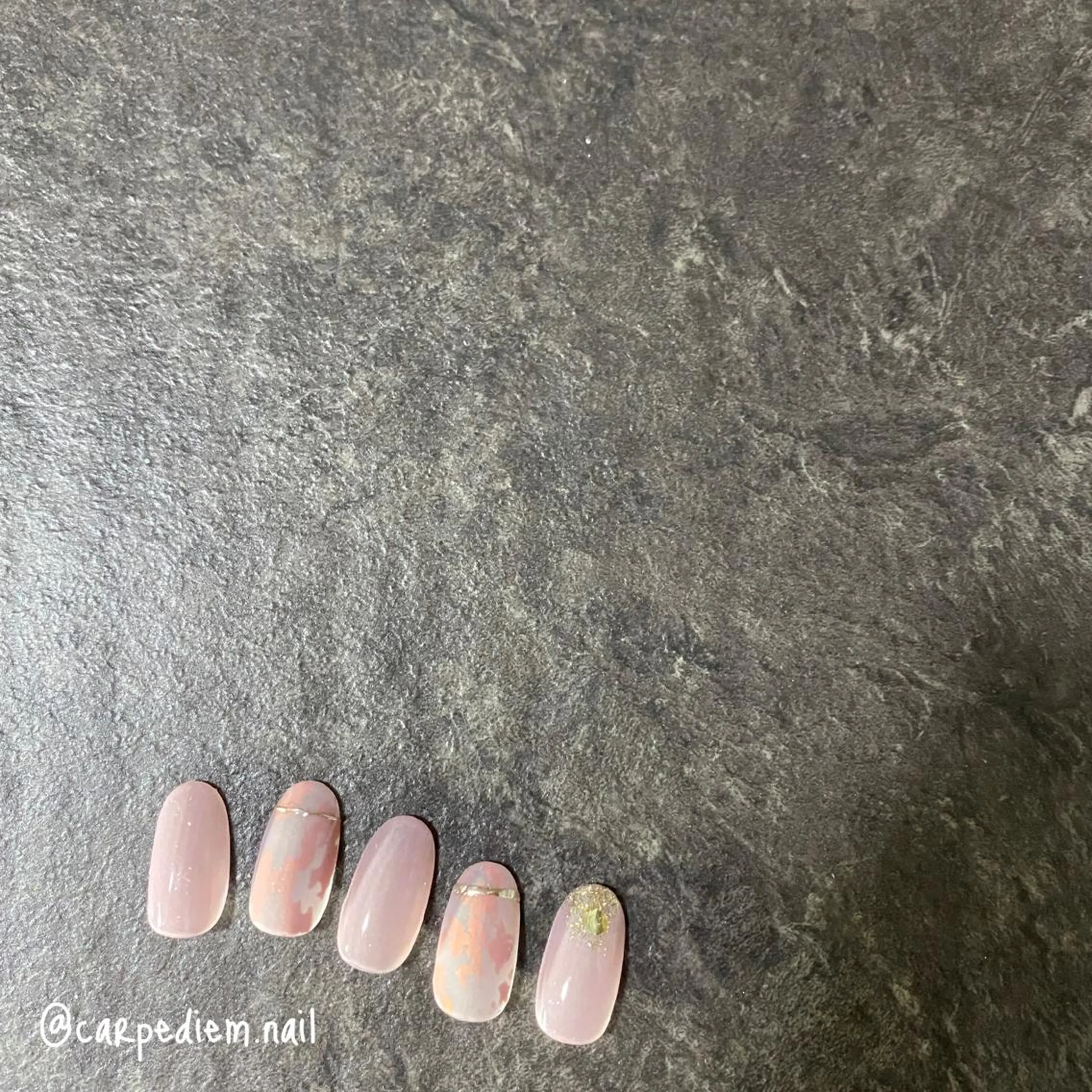 ネイル 城東区ネイルサロン carpediemのネイルデザイン