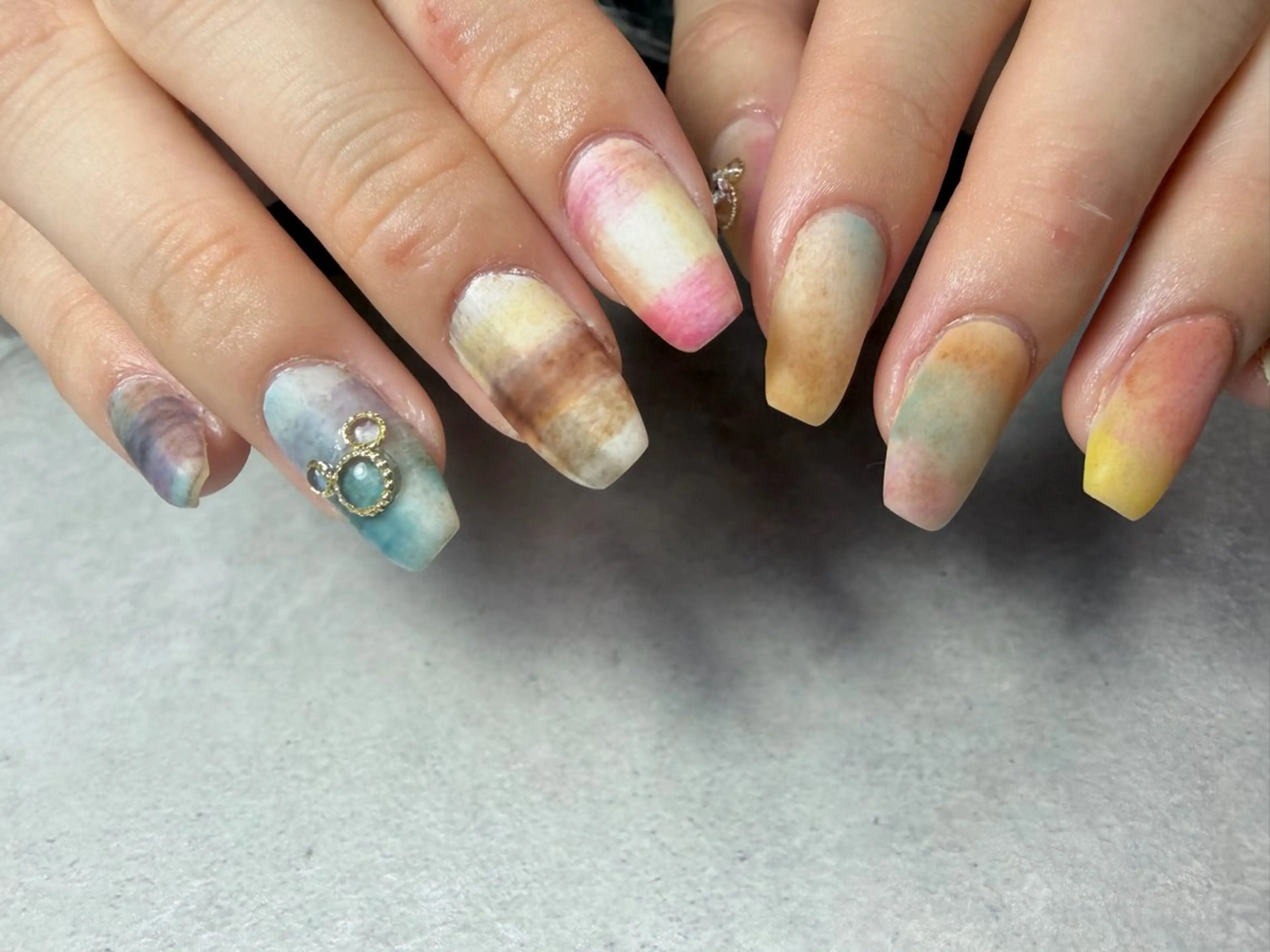 ネイル 12 designのネイルデザイン