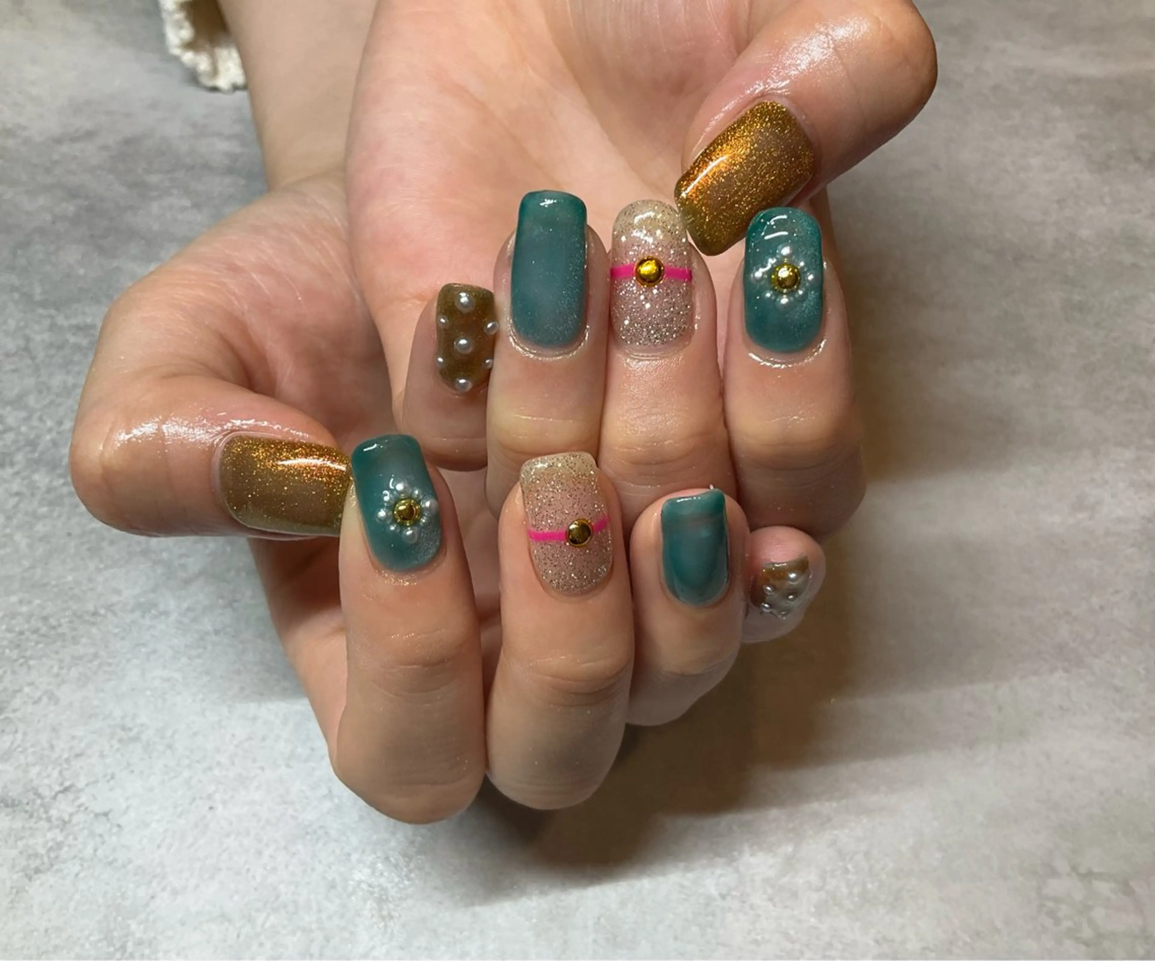 ネイル VIRTUE PLUSのエステ・リラクイメージ