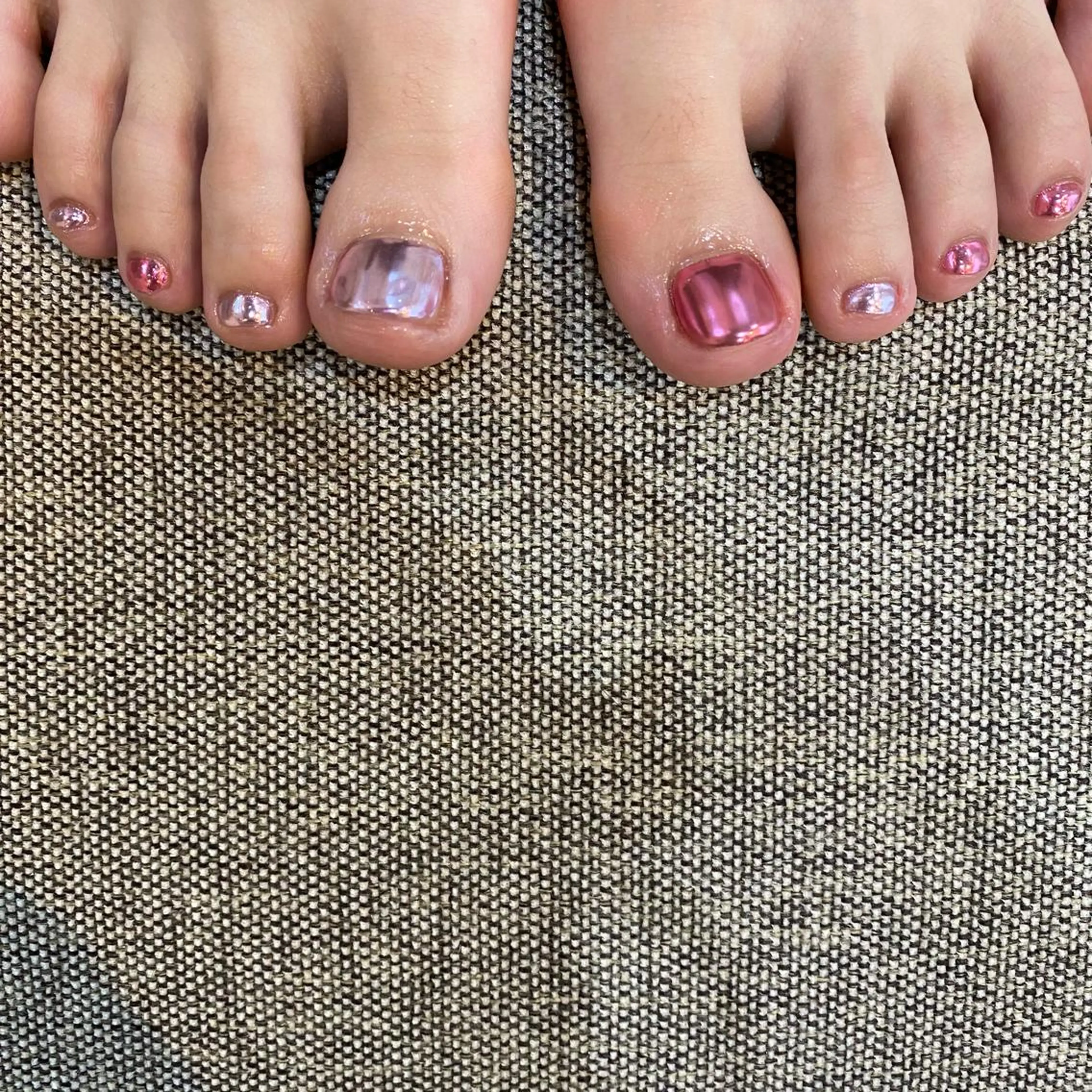 ネイル ミラーネイル 🌼大西洋子 laughl🌼のネイルデザイン