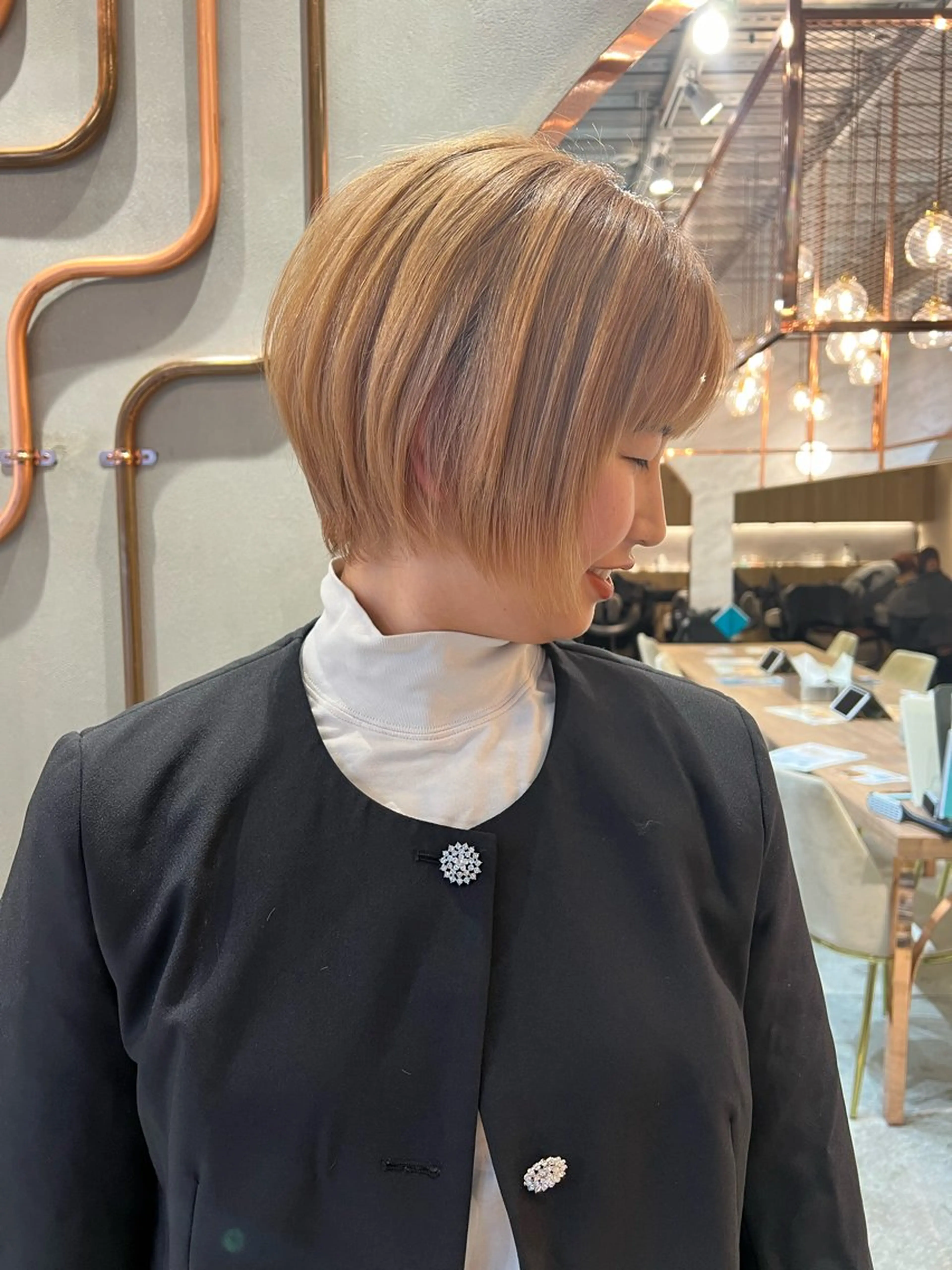 ショート カラー ボブ/巻ける縮毛矯正 /韓国レイヤーはなのヘアスタイル