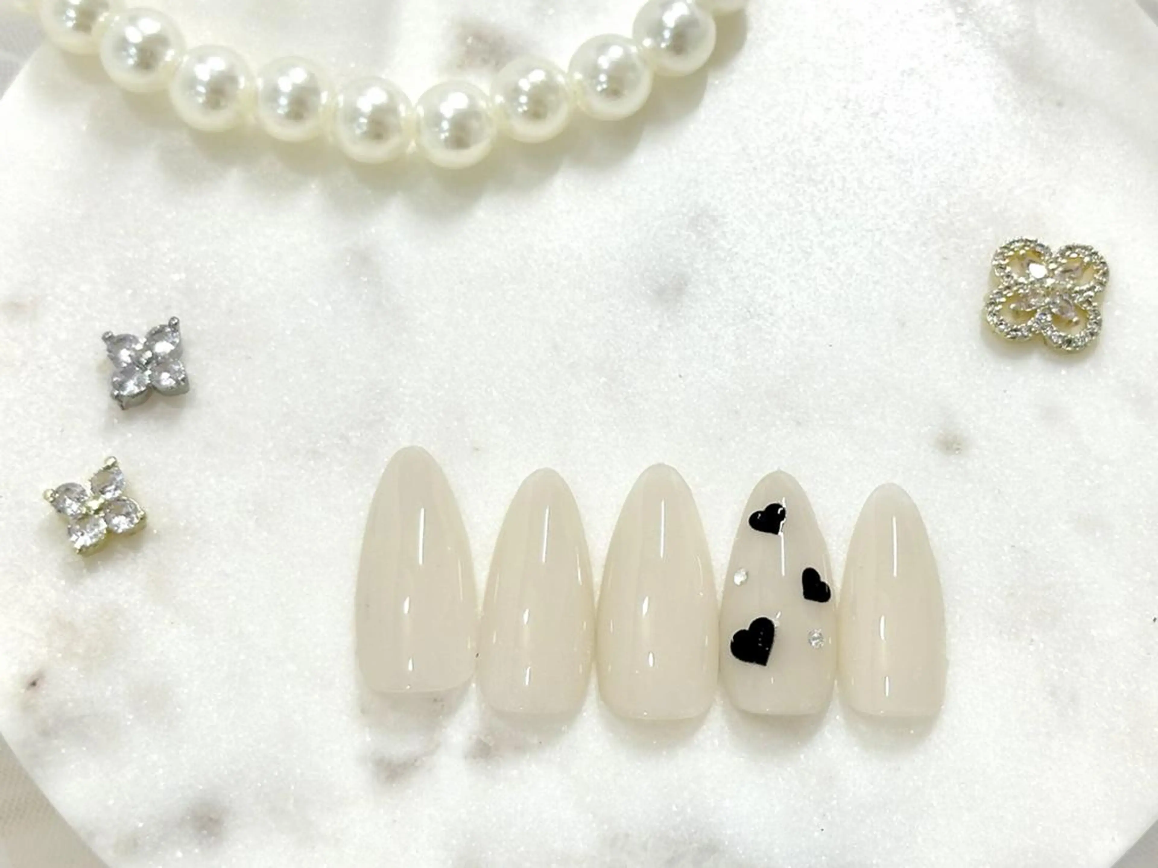 ネイル ハンドネイル Amor 恵比寿店 MIUのネイルデザイン