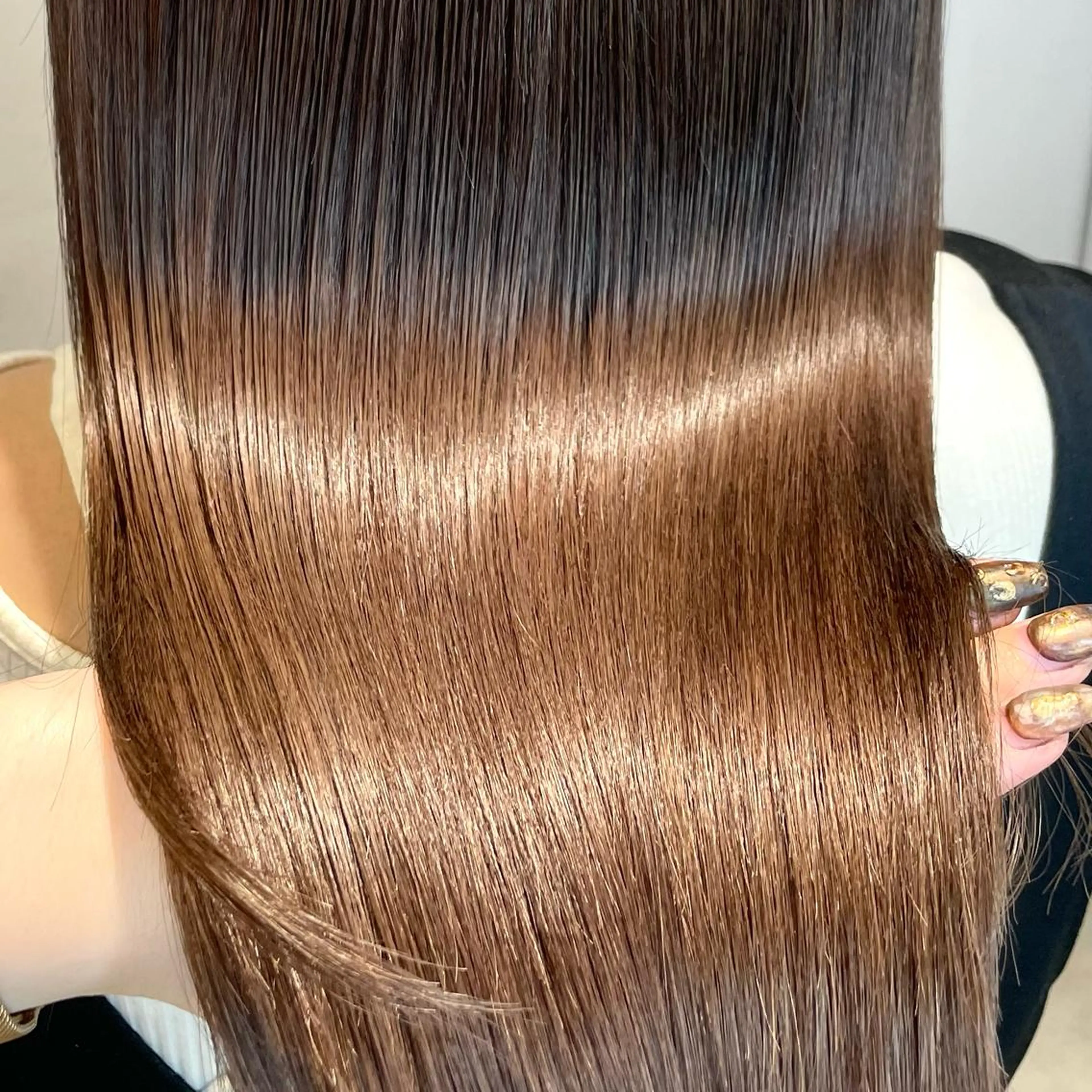 ロング カラー 酸性ストレート・ メンズ 三原 楊子のヘアスタイル