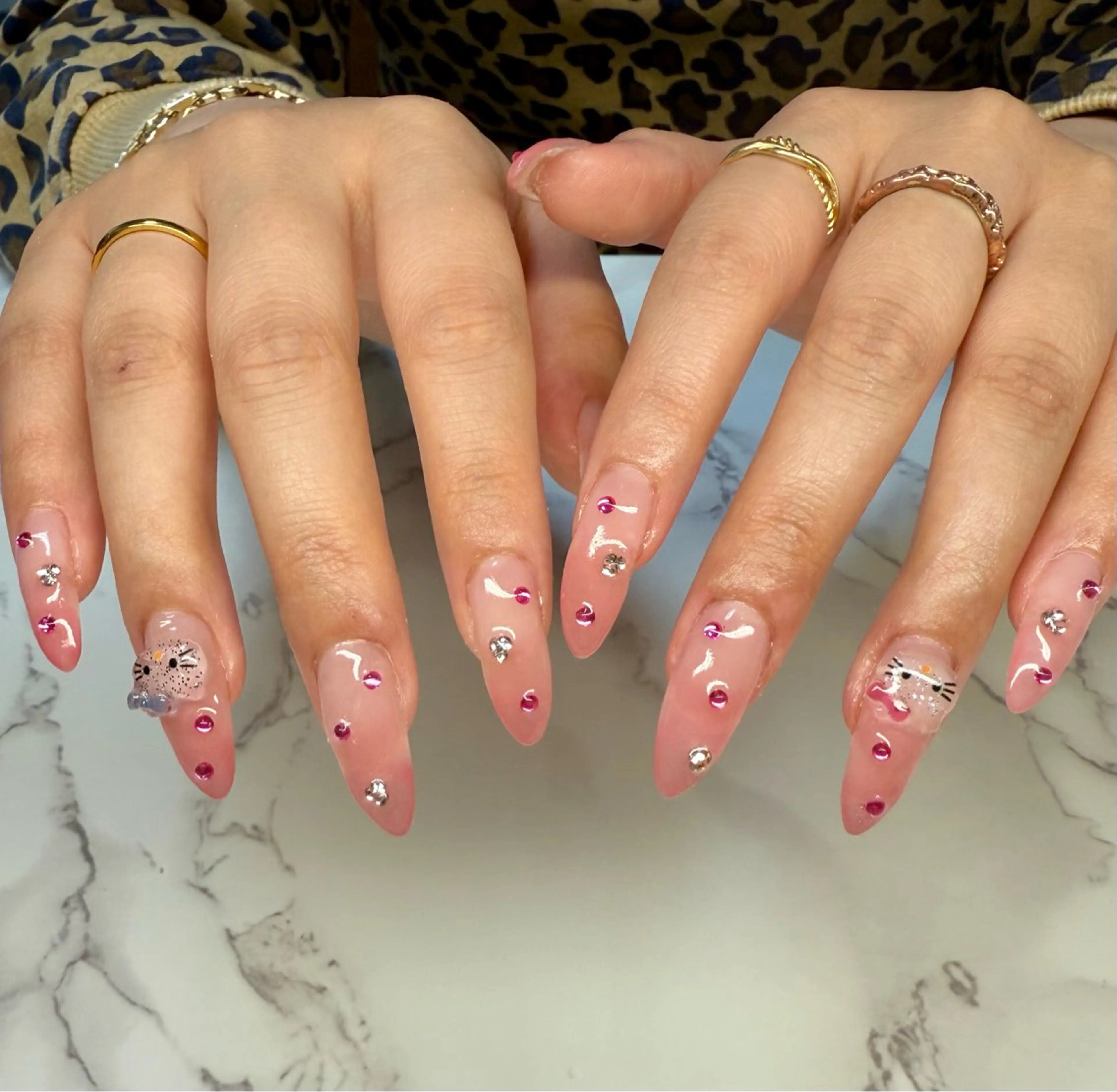 ネイル アニマル柄 アートネイル チークネイル フレンチネイル 氷ネイル・うるうるネイル M.N_ nailのネイルデザイン