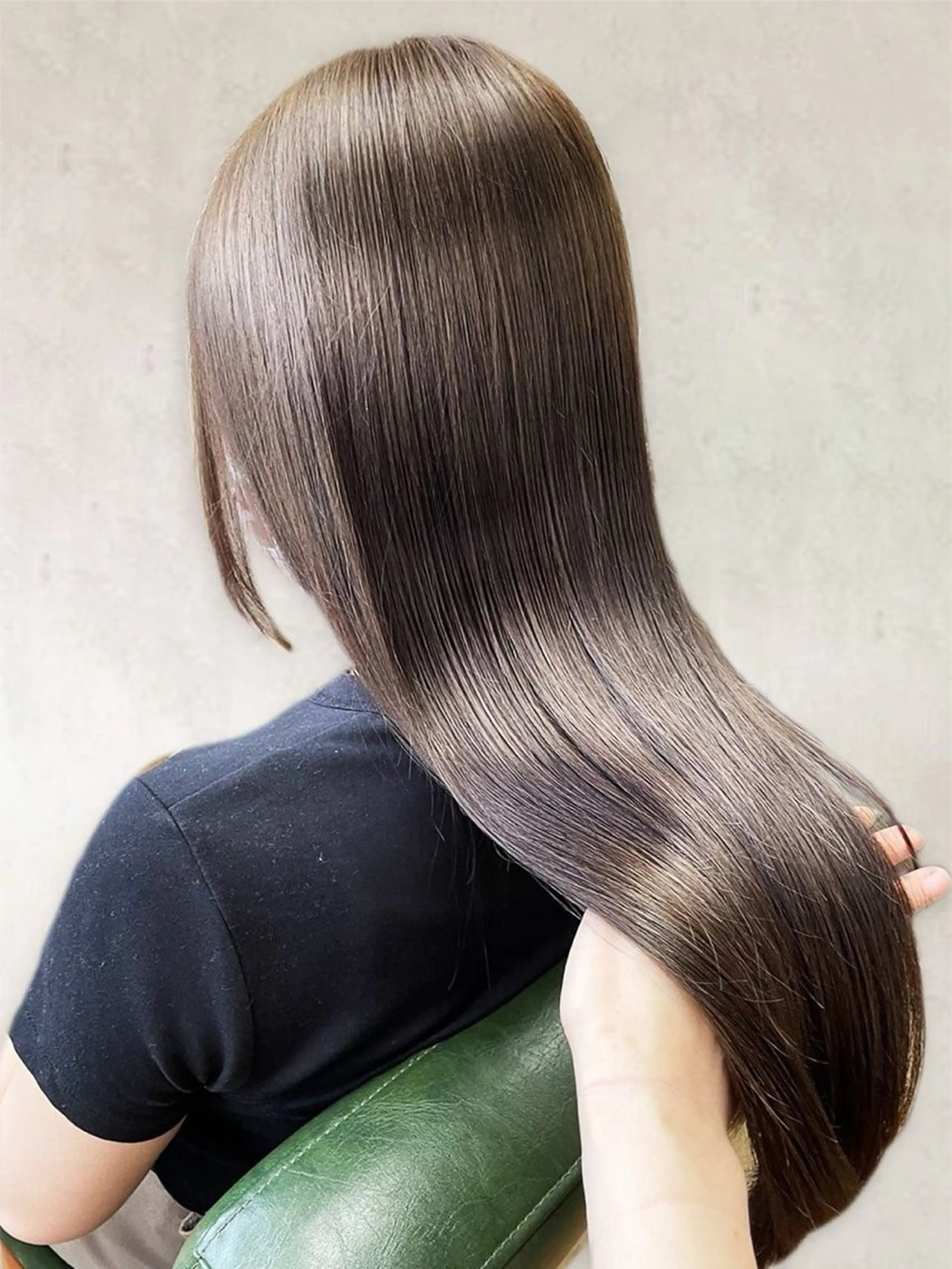 【当日予約⭕️】　✨縮毛矯正＋美フォルムカット+業界最高峰トリートメント✨の写真