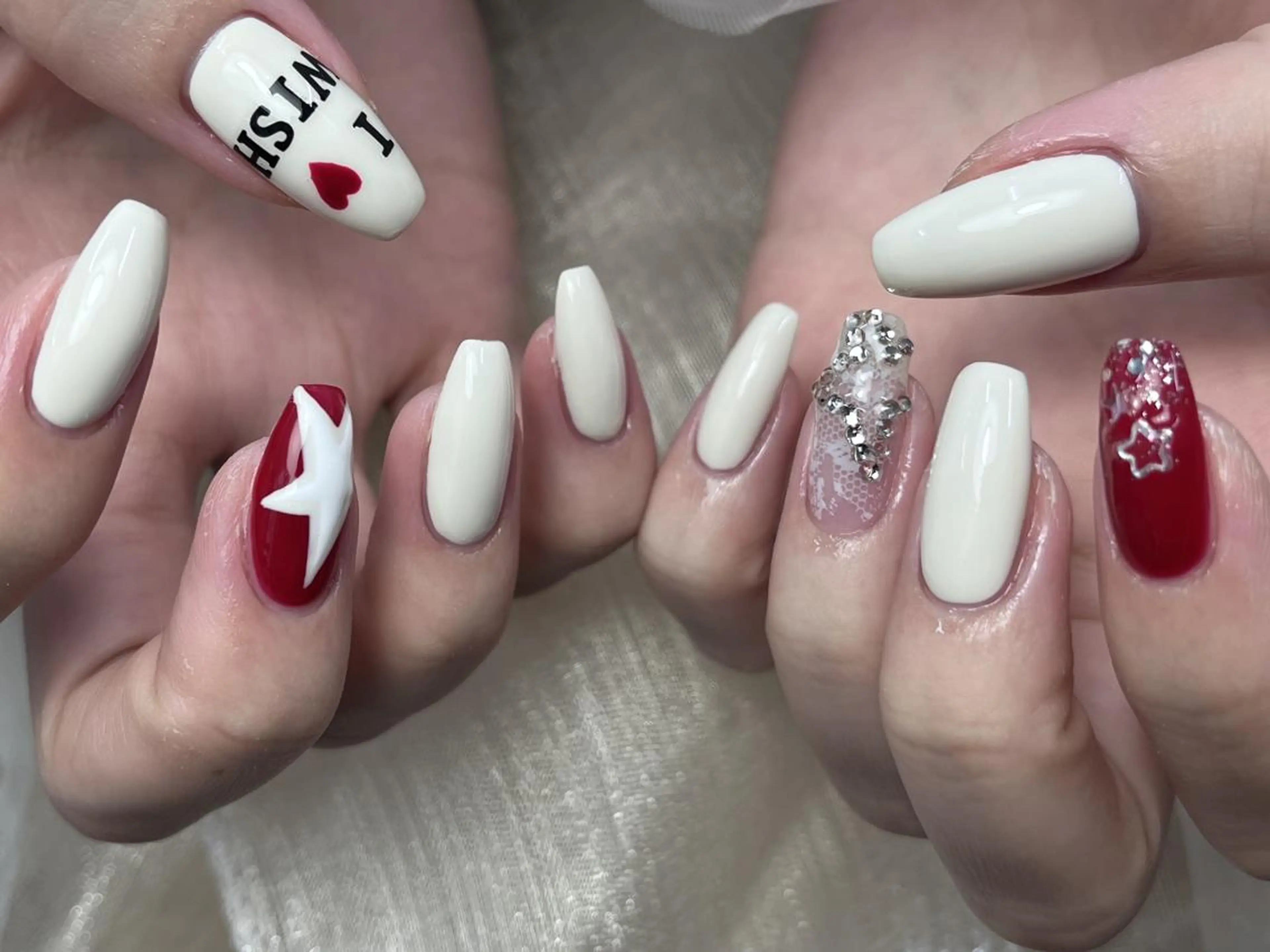 ネイル アートネイル カジュアル 赤色 ハンドネイル ToliyDeliy Nail Salonのネイルデザイン
