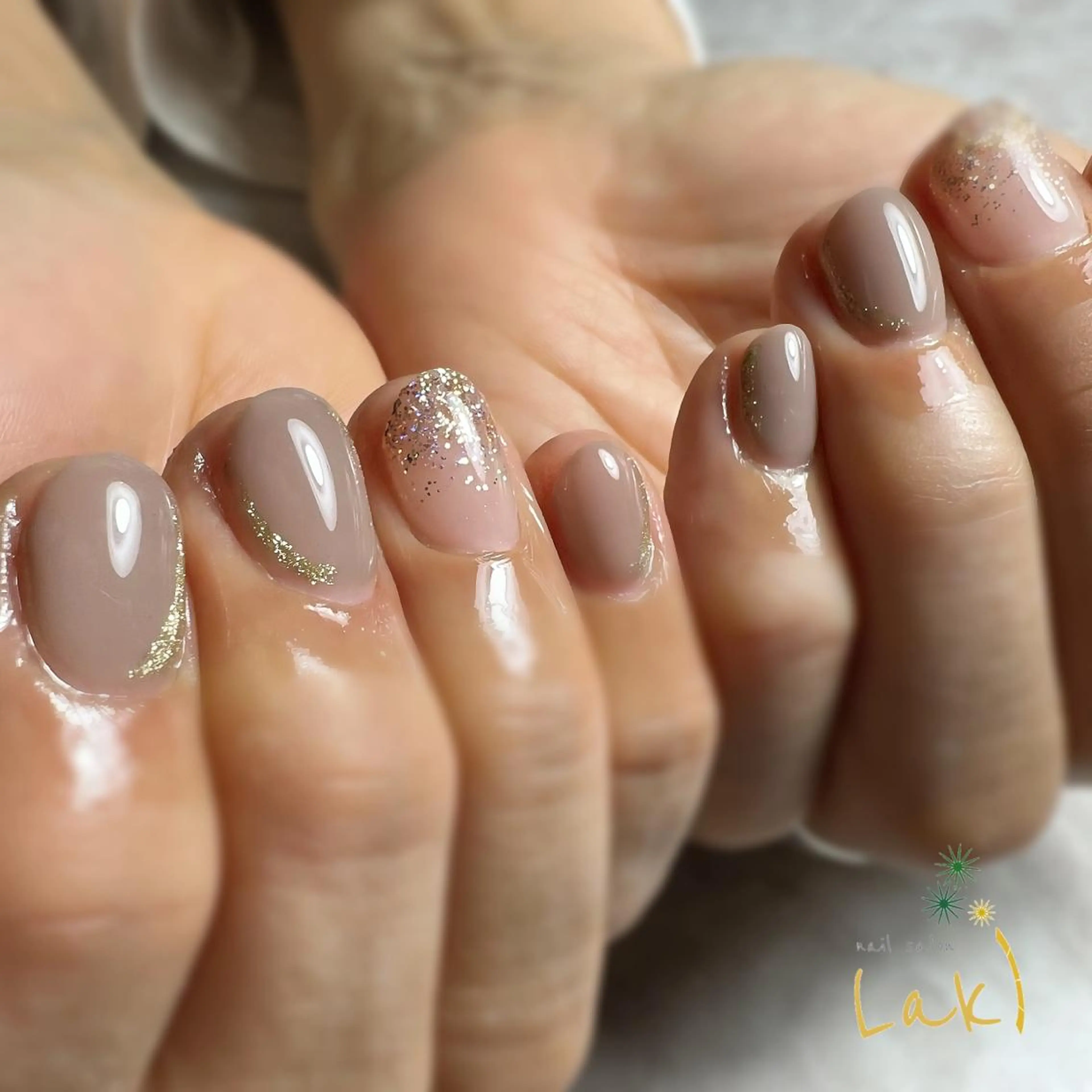 ショート ネイル ハンドネイル フットネイル NAILsalon Laki(ラキ)のネイルデザイン