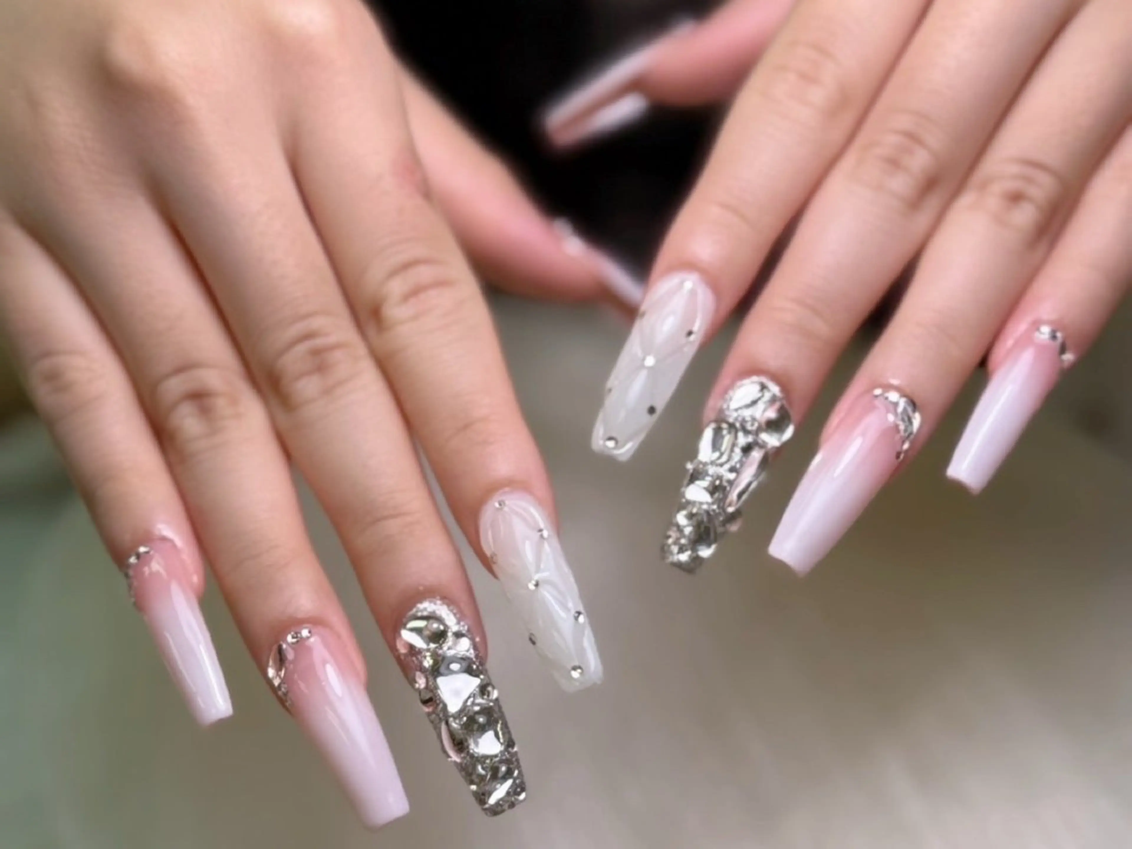 ネイル ハンドネイル lucky nail 歌舞伎町のネイルデザイン