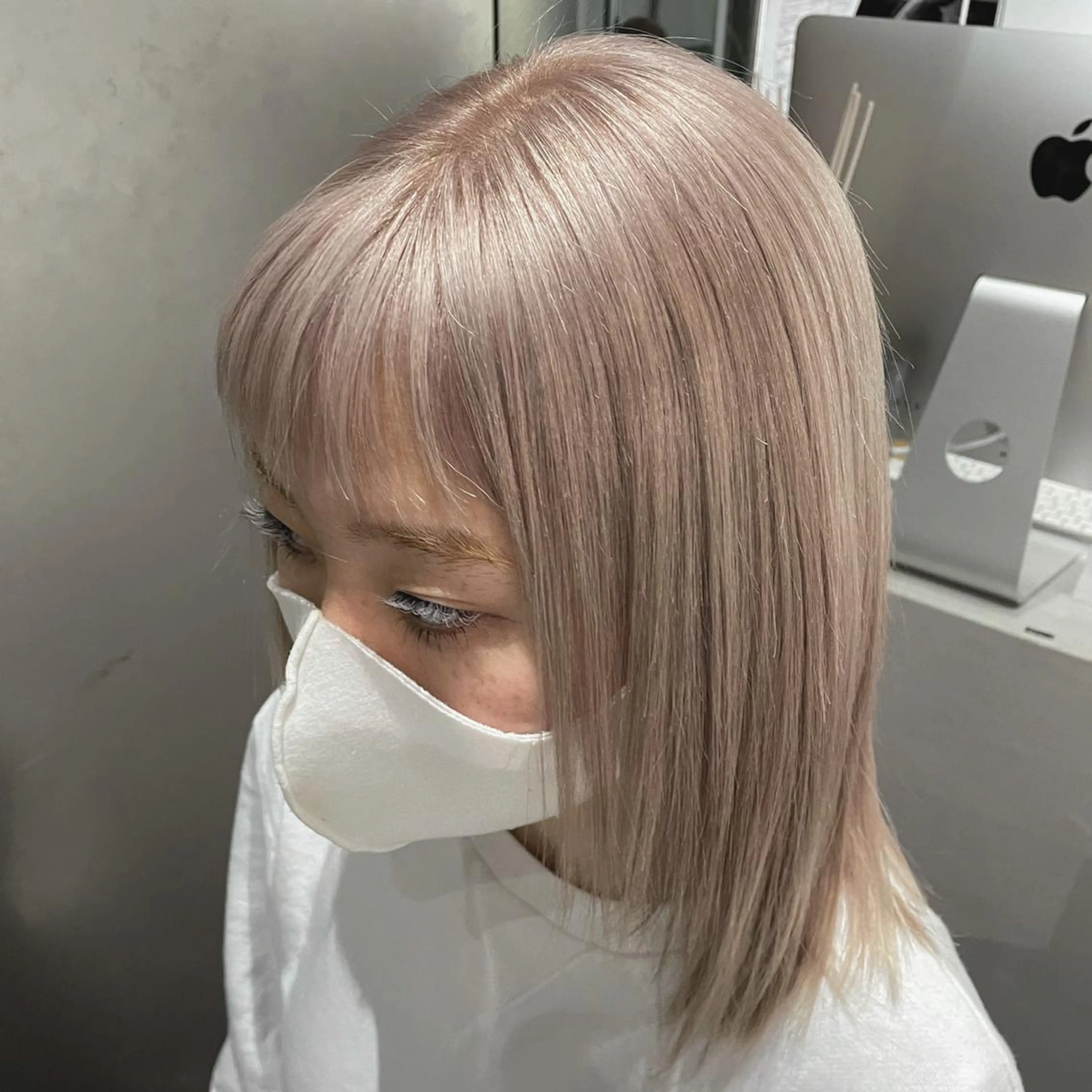 ショート カラー miyu ハイトーン/レイヤーのヘアスタイル