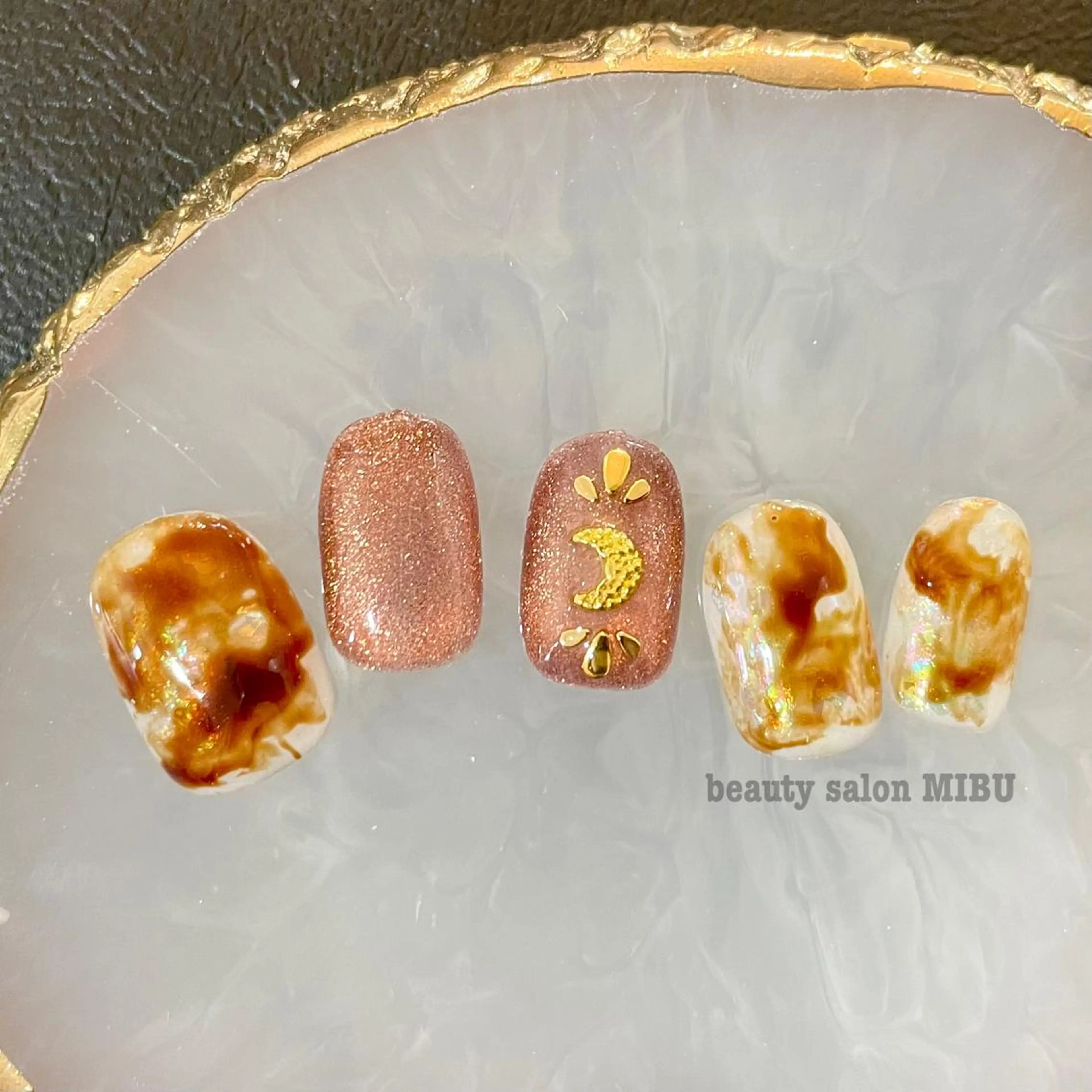 ネイル Sunny.Roa fujiのネイルデザイン