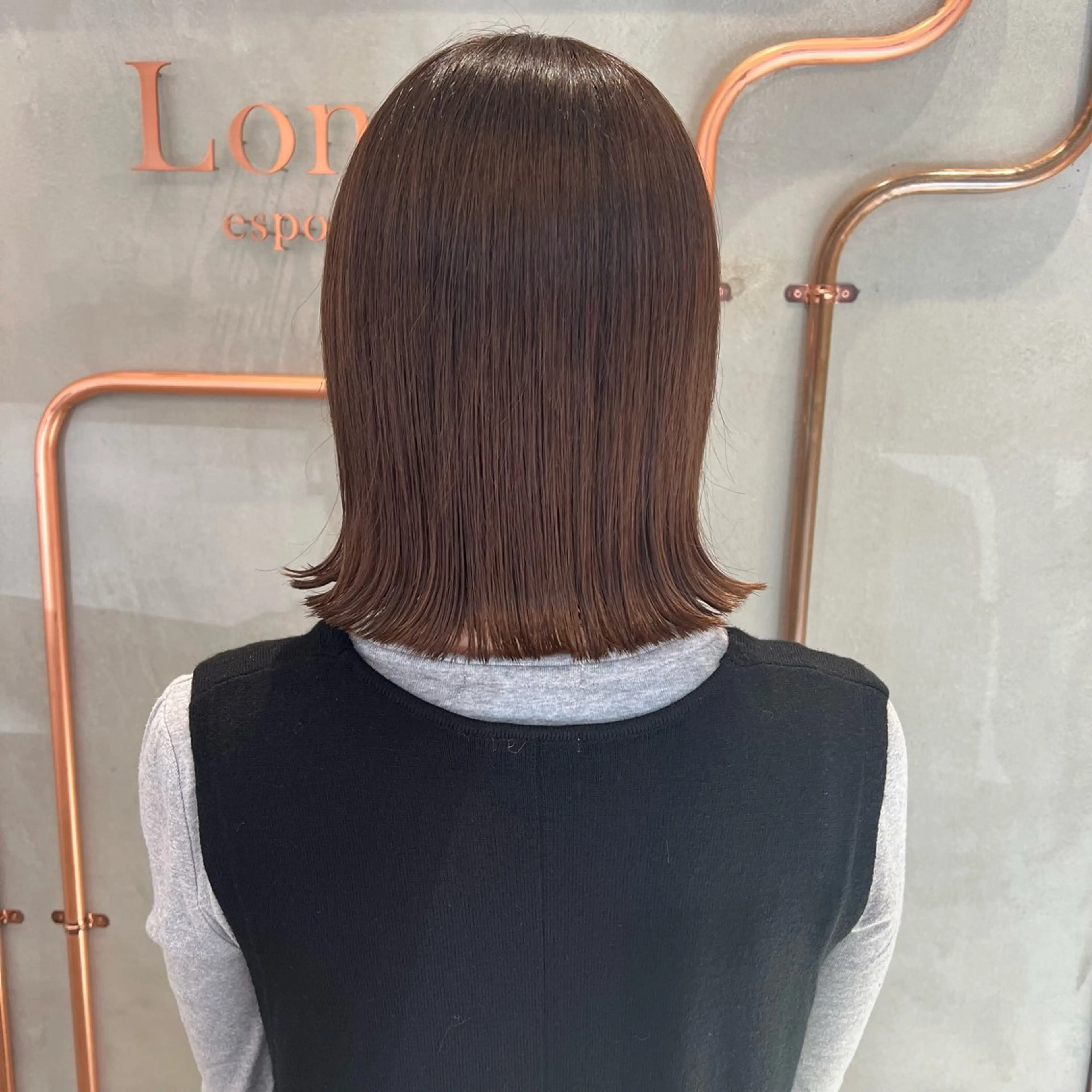 ミディアム カラー ボブ/巻ける縮毛矯正 /韓国レイヤーはなのヘアスタイル