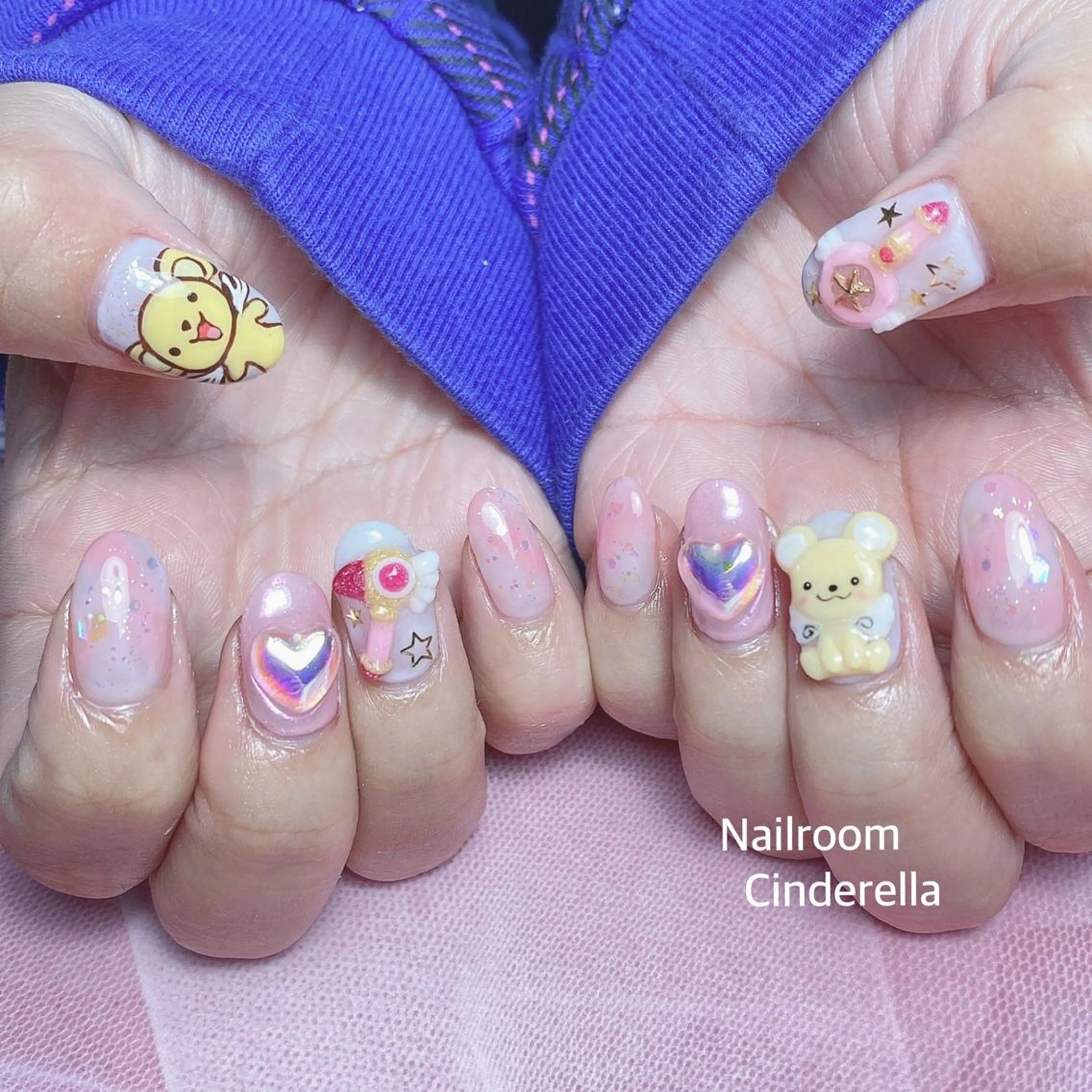 ネイル Nailroom. Cinderellaのネイルデザイン