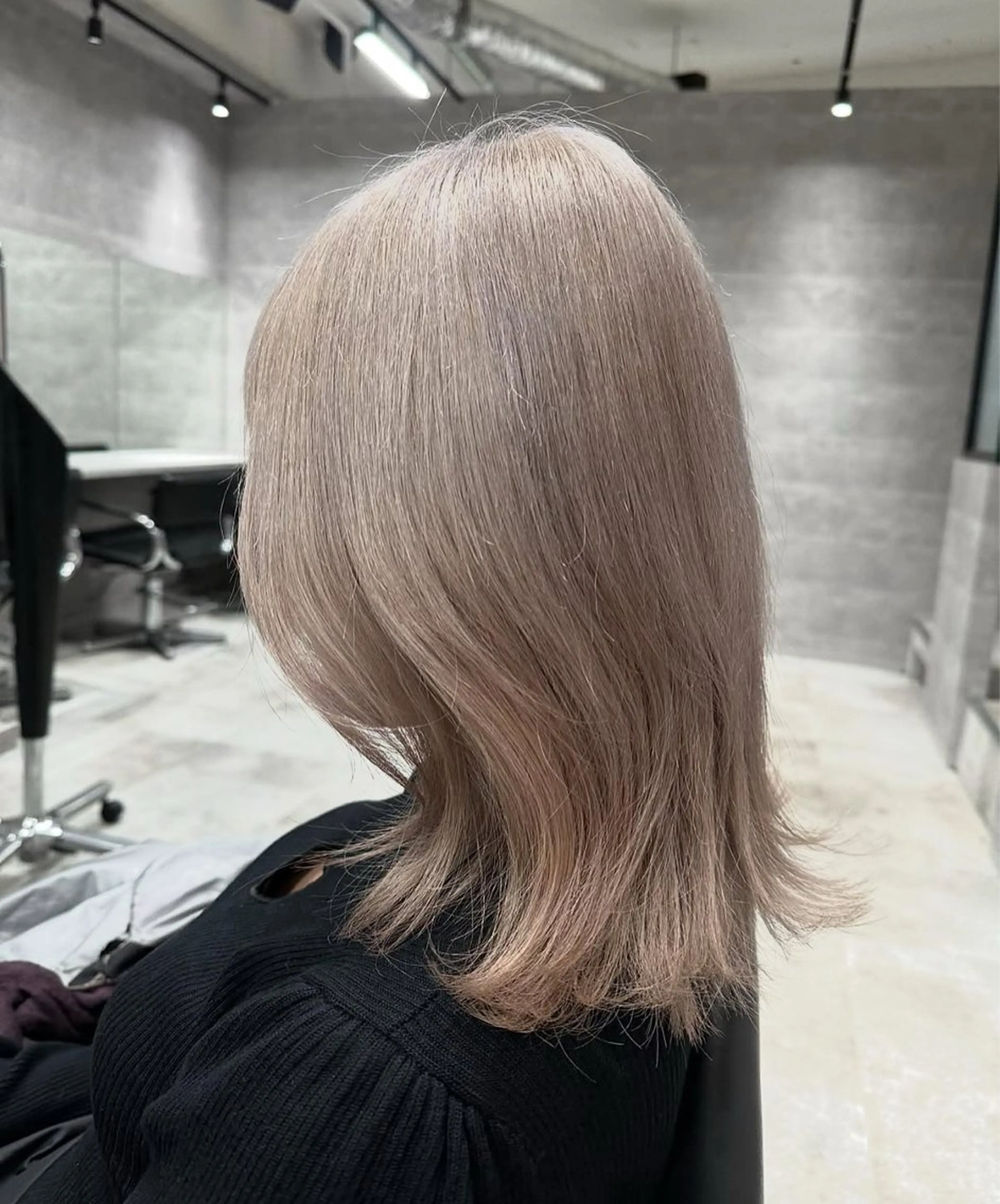 ミディアム ボブ 川浪 ほほみのヘアスタイル