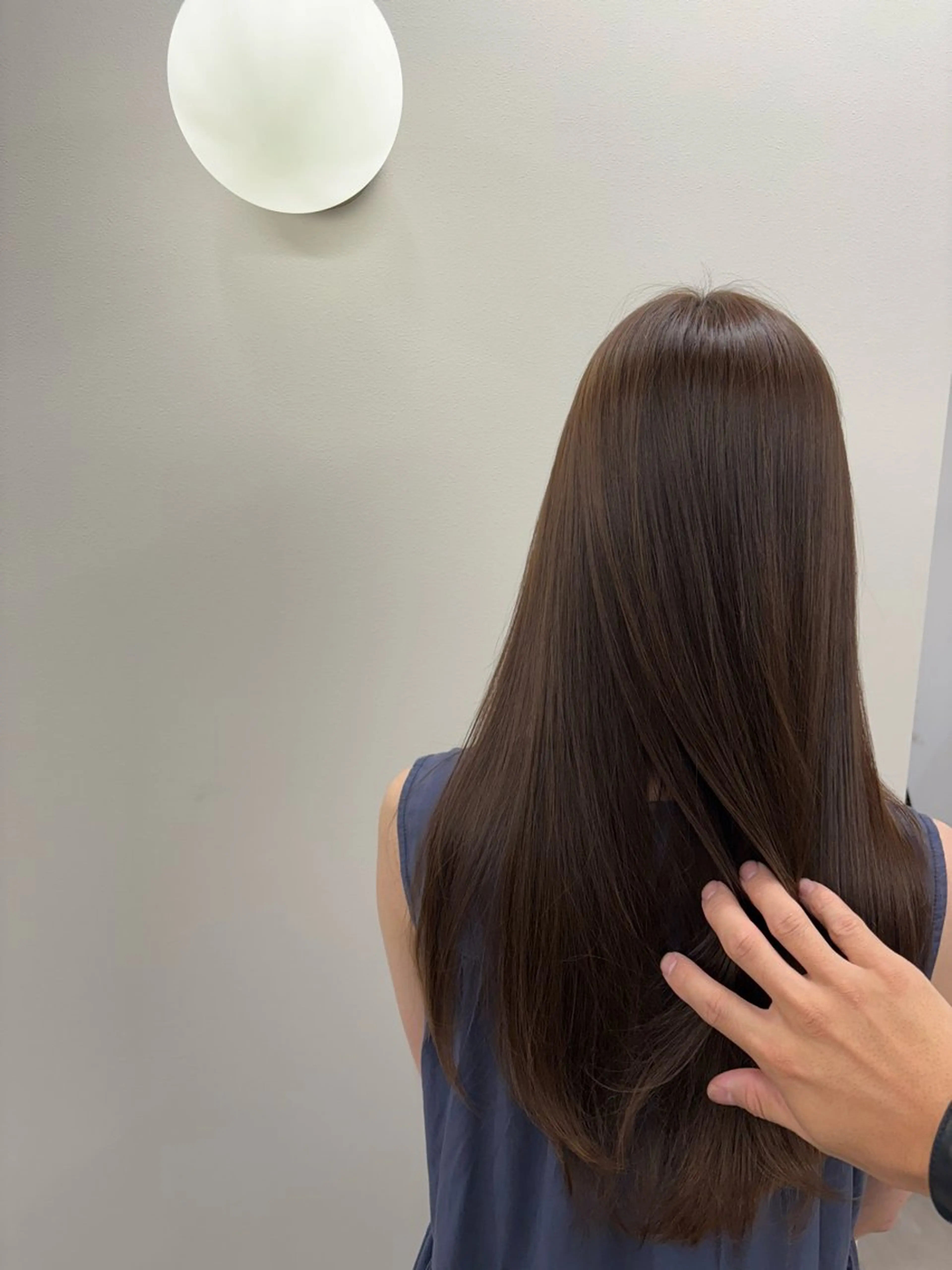 ロング カラー ヘアアレンジ 透明感カラー くびれヘア 顔まわりレイヤー 顔周りカット 韓国風ヘア カラー指名No.1✨ 星野六三四のヘアスタイル