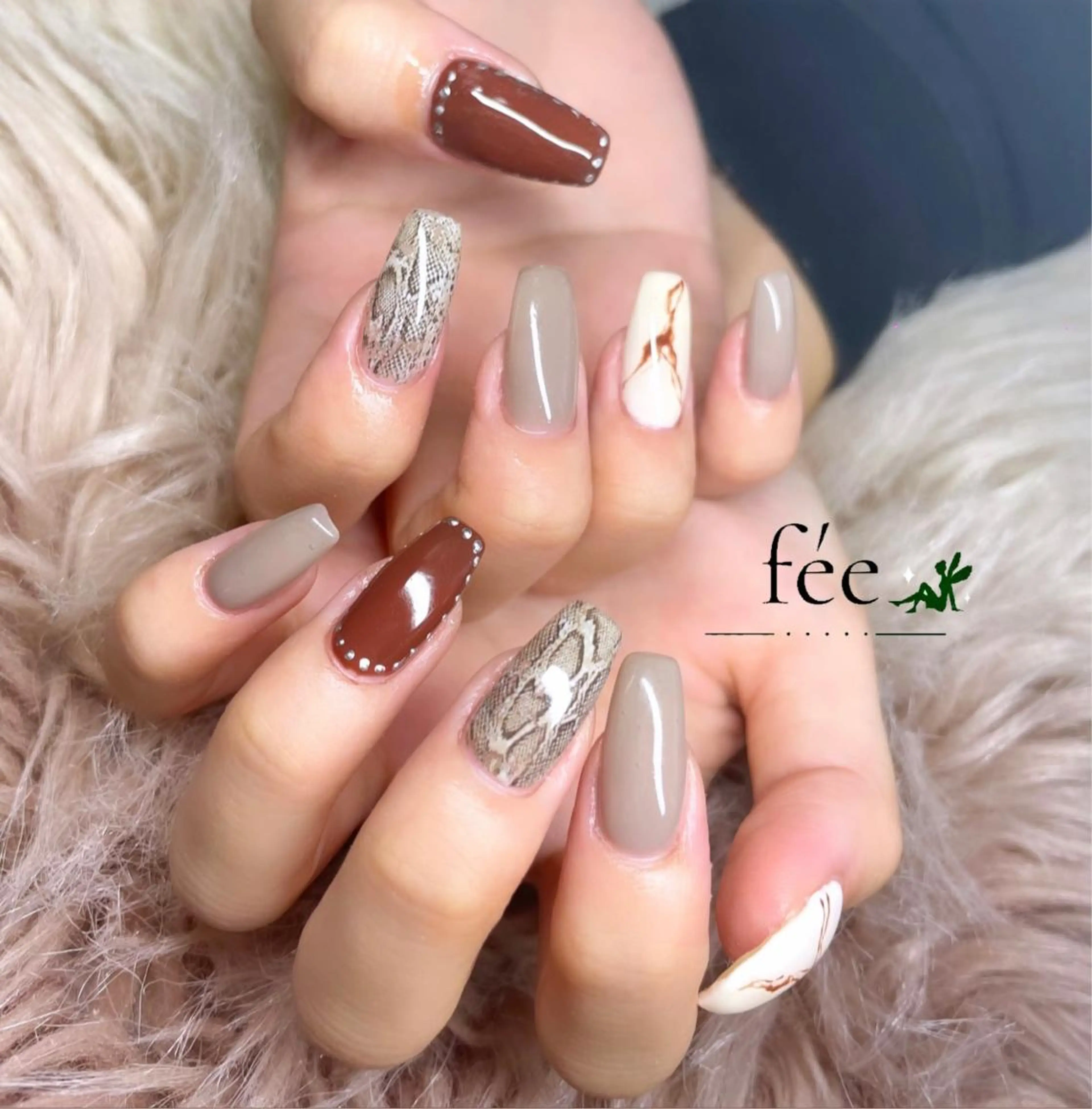 ネイル アニマル柄 フットネイル ジェルネイル 韓国ネイル マグネットネイル ハンドネイル nail salon fee（フィー）のネイルデザイン