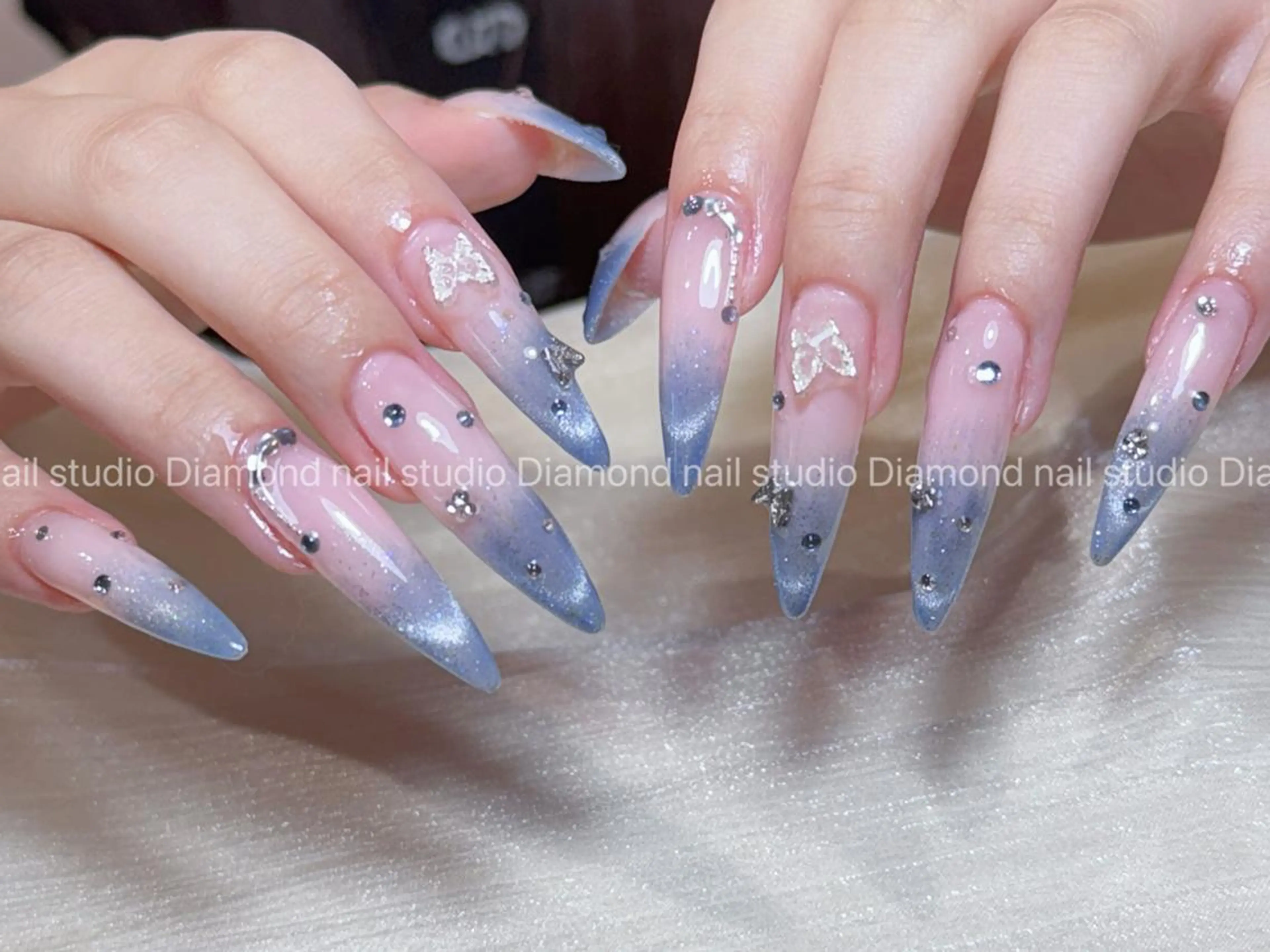 ネイル Diamond 🧚🏻♀️のネイルデザイン